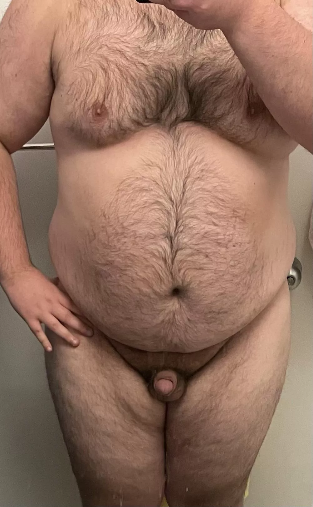 M 25, 330, 6’1. First post here, pretty insecure about my penis size.