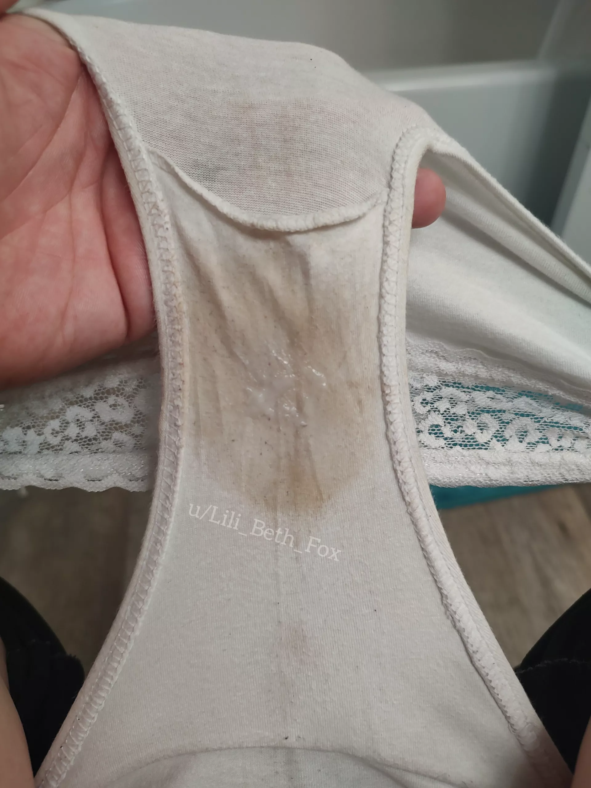 This white pair saw two intensely sweaty days! 🤍🖤 Ask about my October SALE! [Selling]