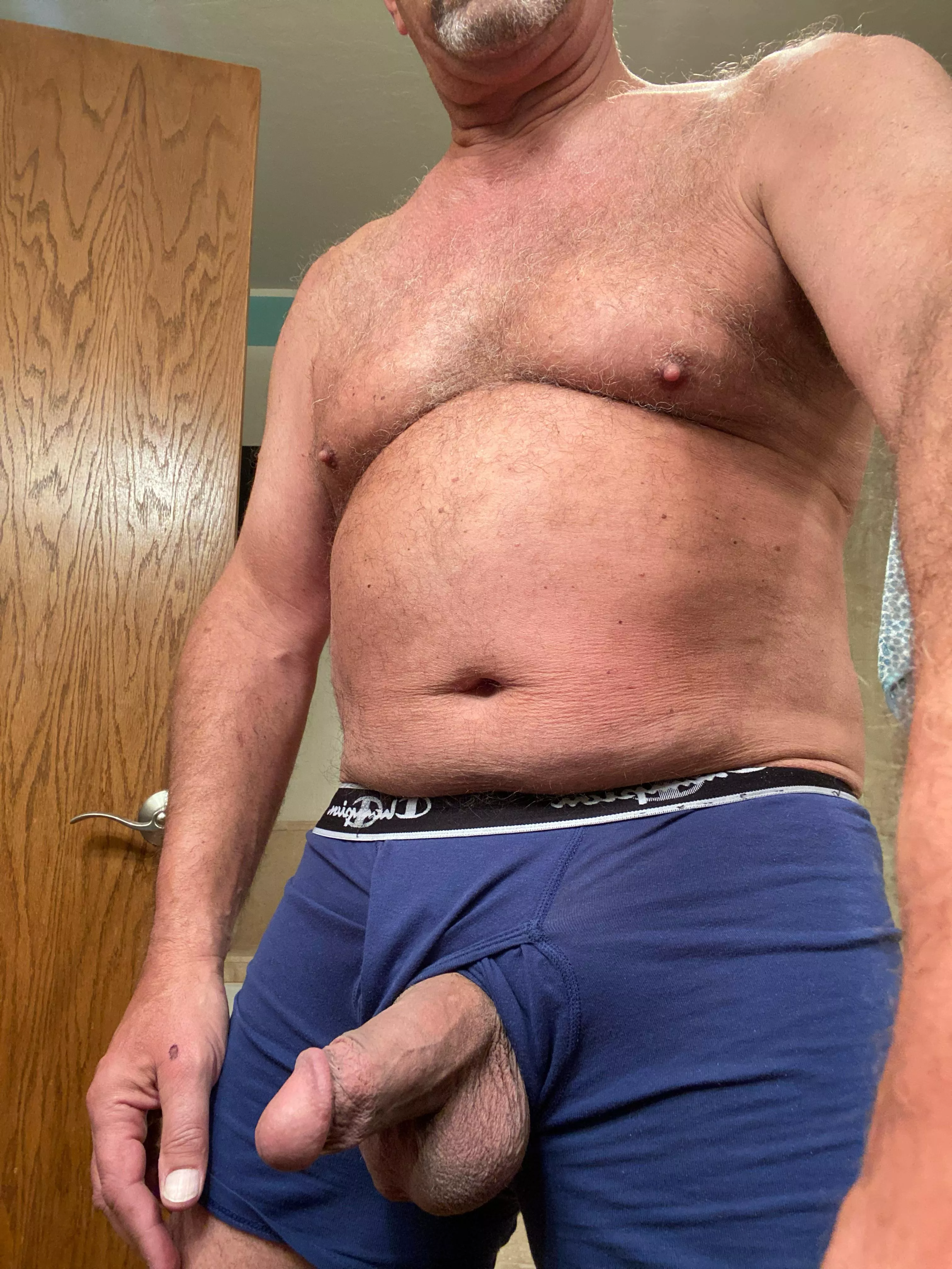 (64) Dad popping out