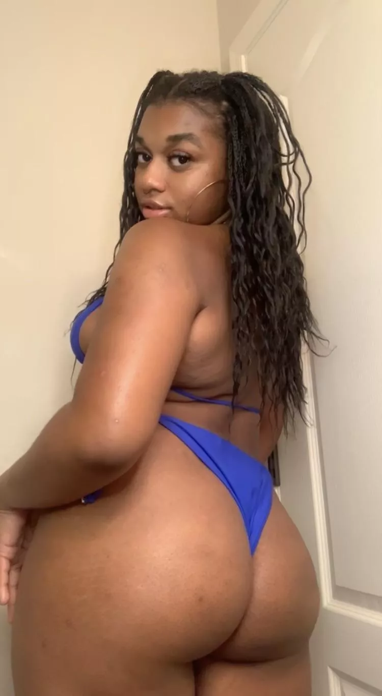 Bury your face in my ass..?ðŸ’™âœ¨