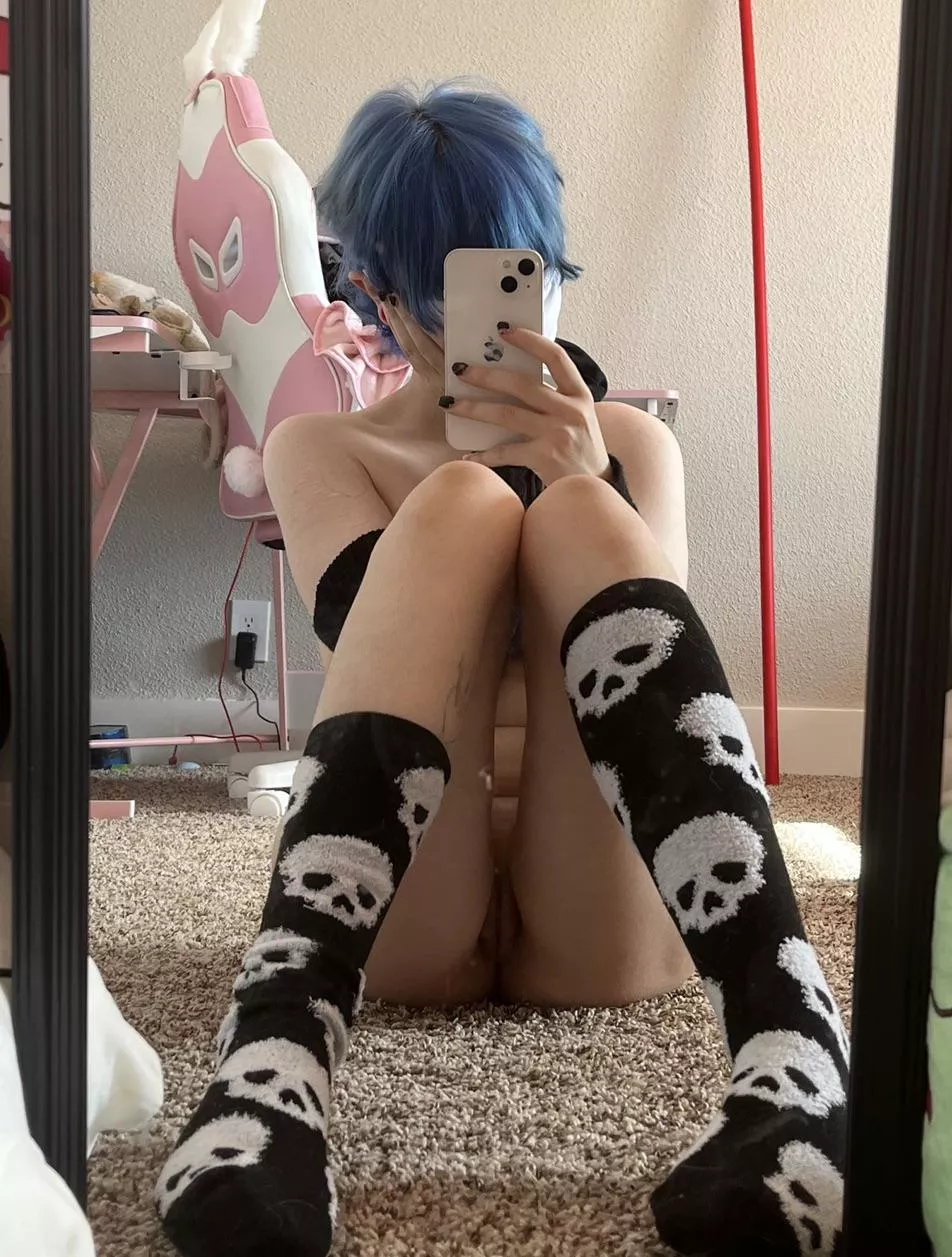 fuck me while i only wear my socks