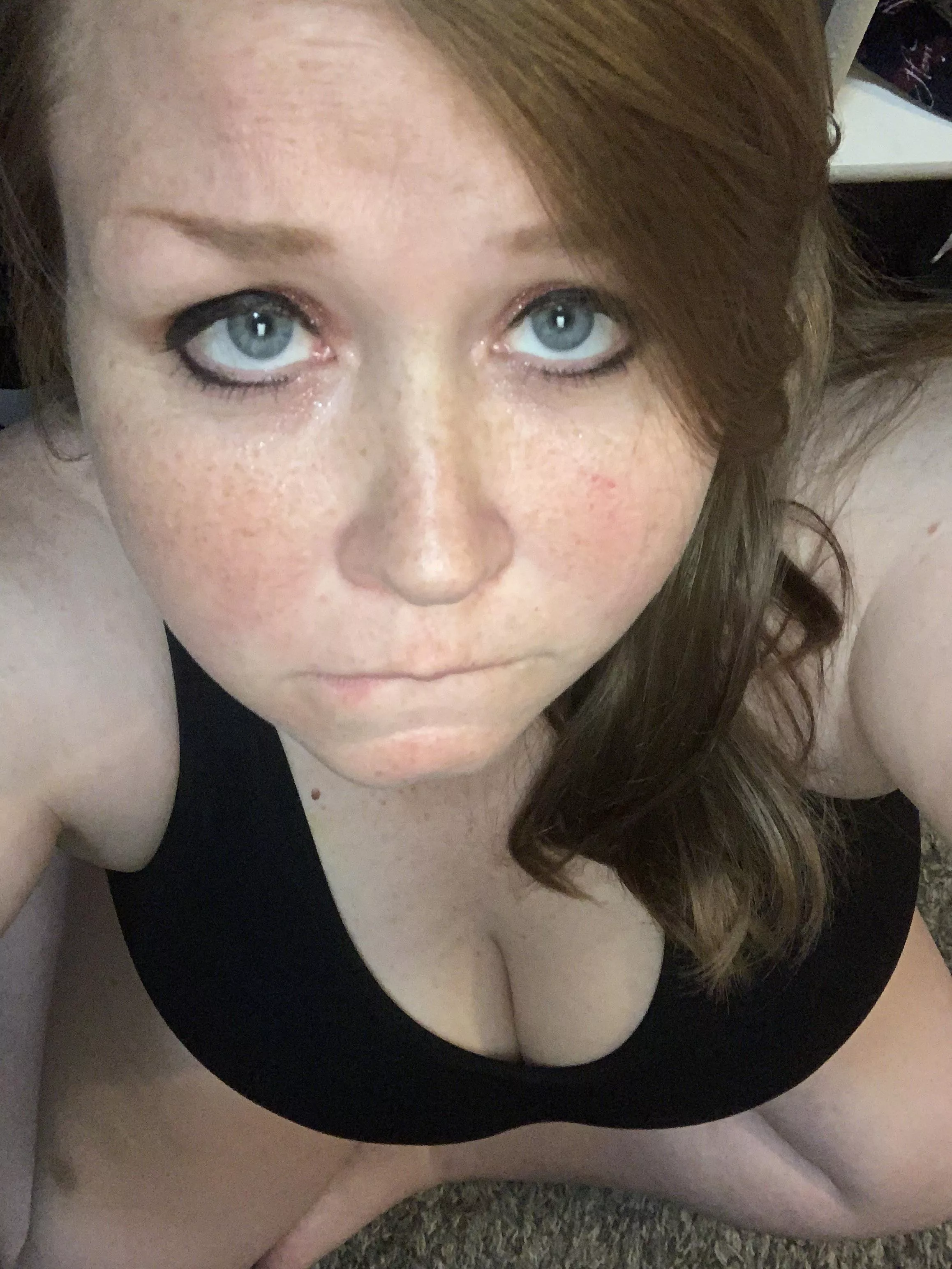 The eyes I make before I beg for your cock ❤️