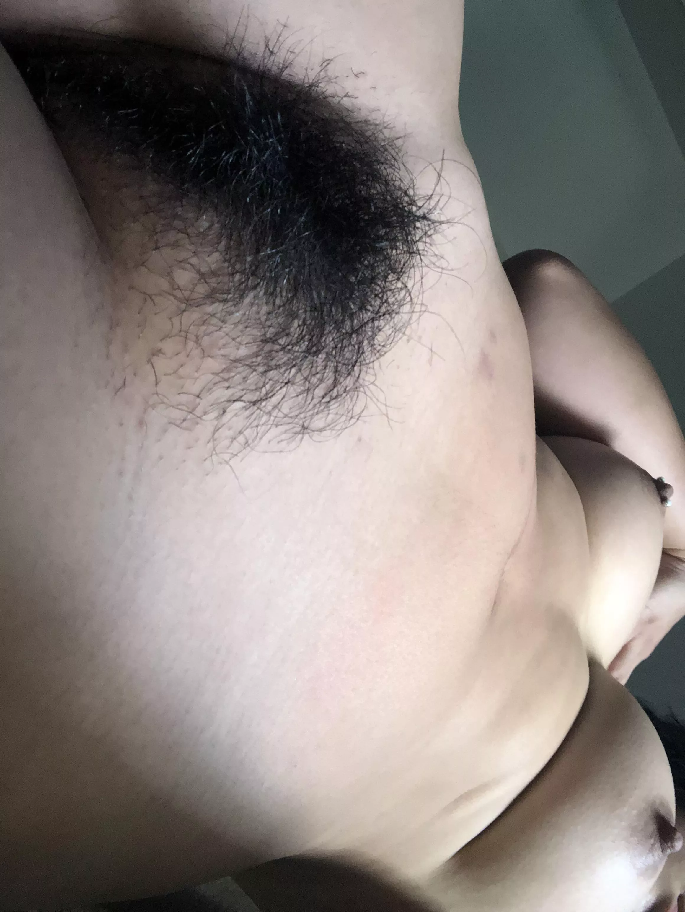 Would you say thatâ€™s hairy enough for ya?;)