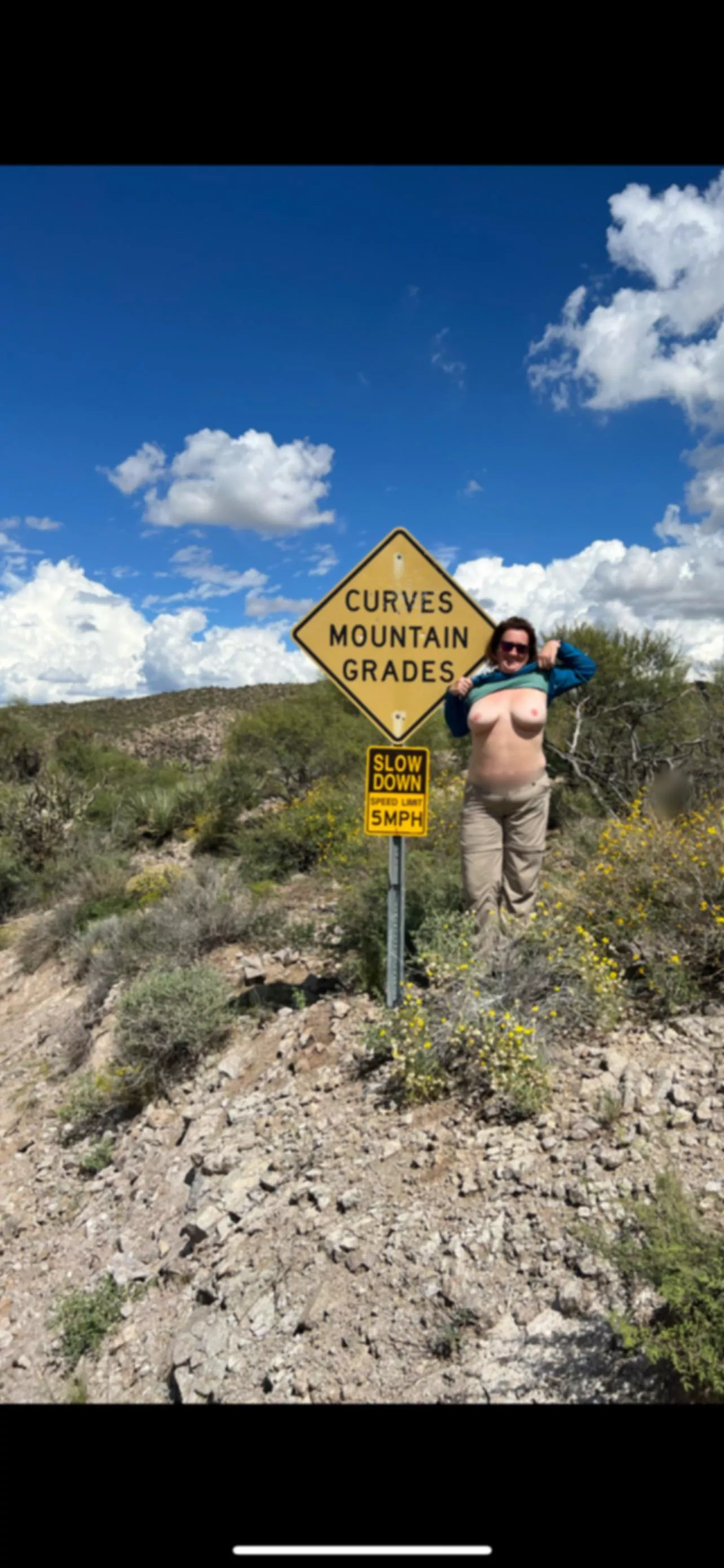 Found my sign in the desertðŸ™†ðŸ»â€â™€ï¸ðŸ¤­ Reason 427 Iâ€™m more fun than your average gal.ðŸ˜‡