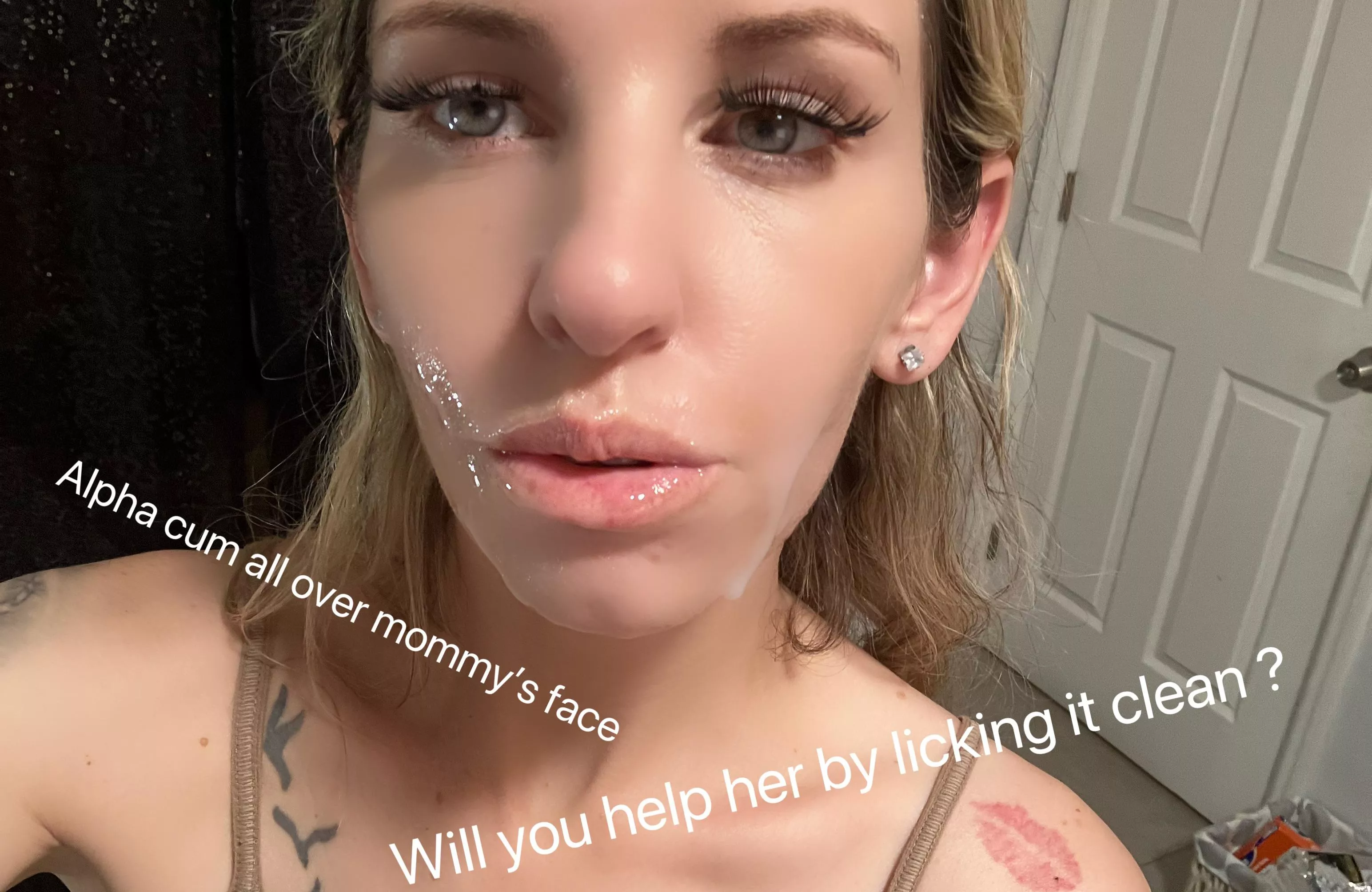 Lick mommy’s face clean of cum!