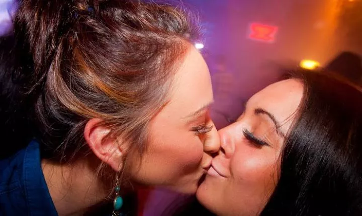 Night out kiss