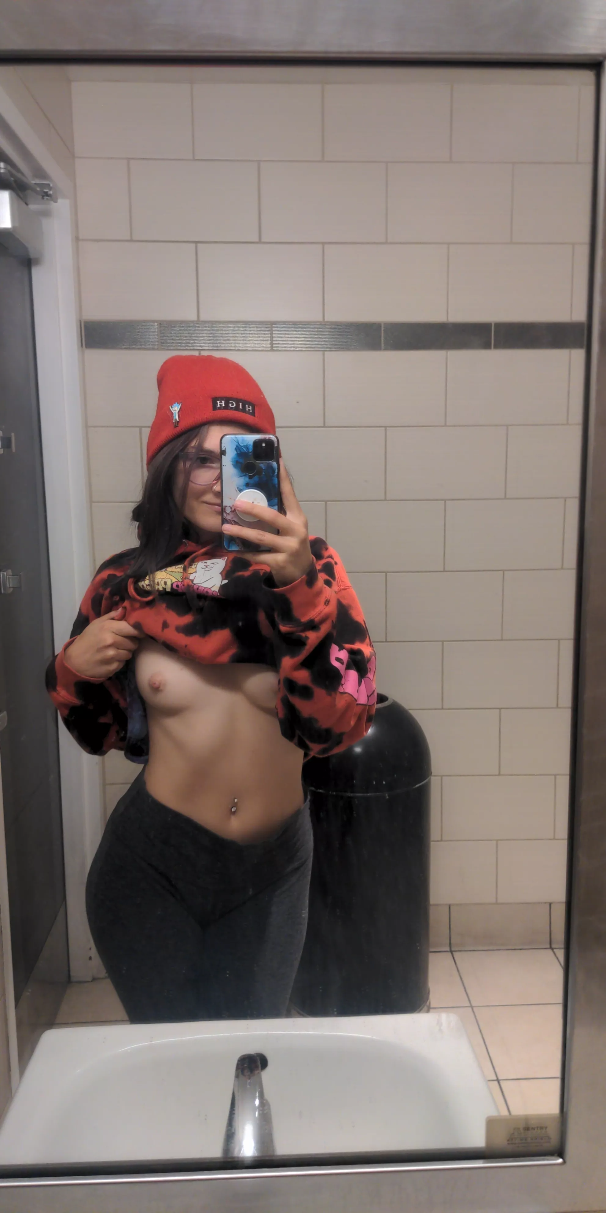 Titty pics coming to you from the Starbucks bathroom