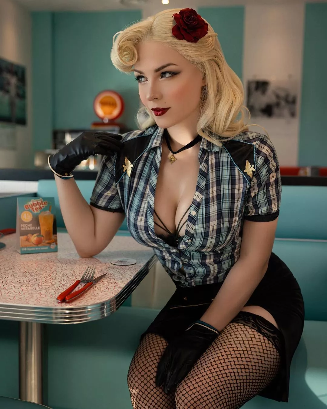 DC Bombshells Black Canary by Irina Meier