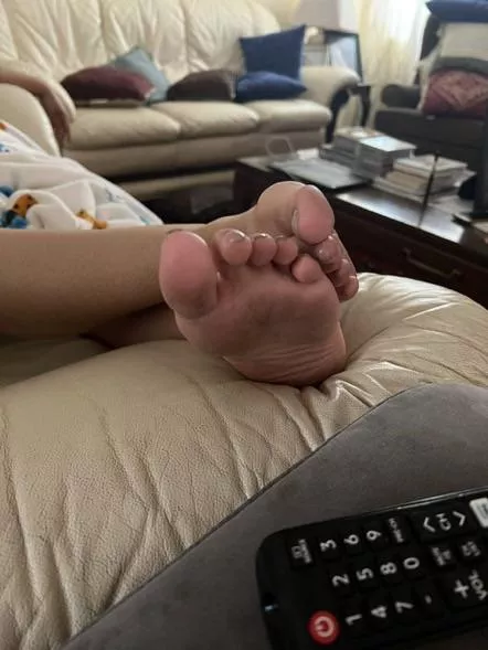 My girls feet.