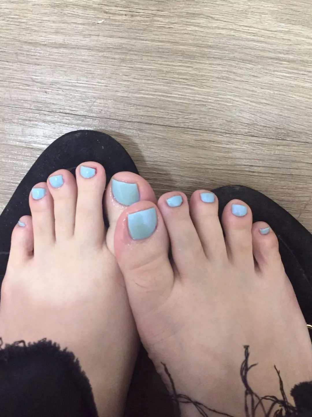 Would you like to suck my toes with blue nails?