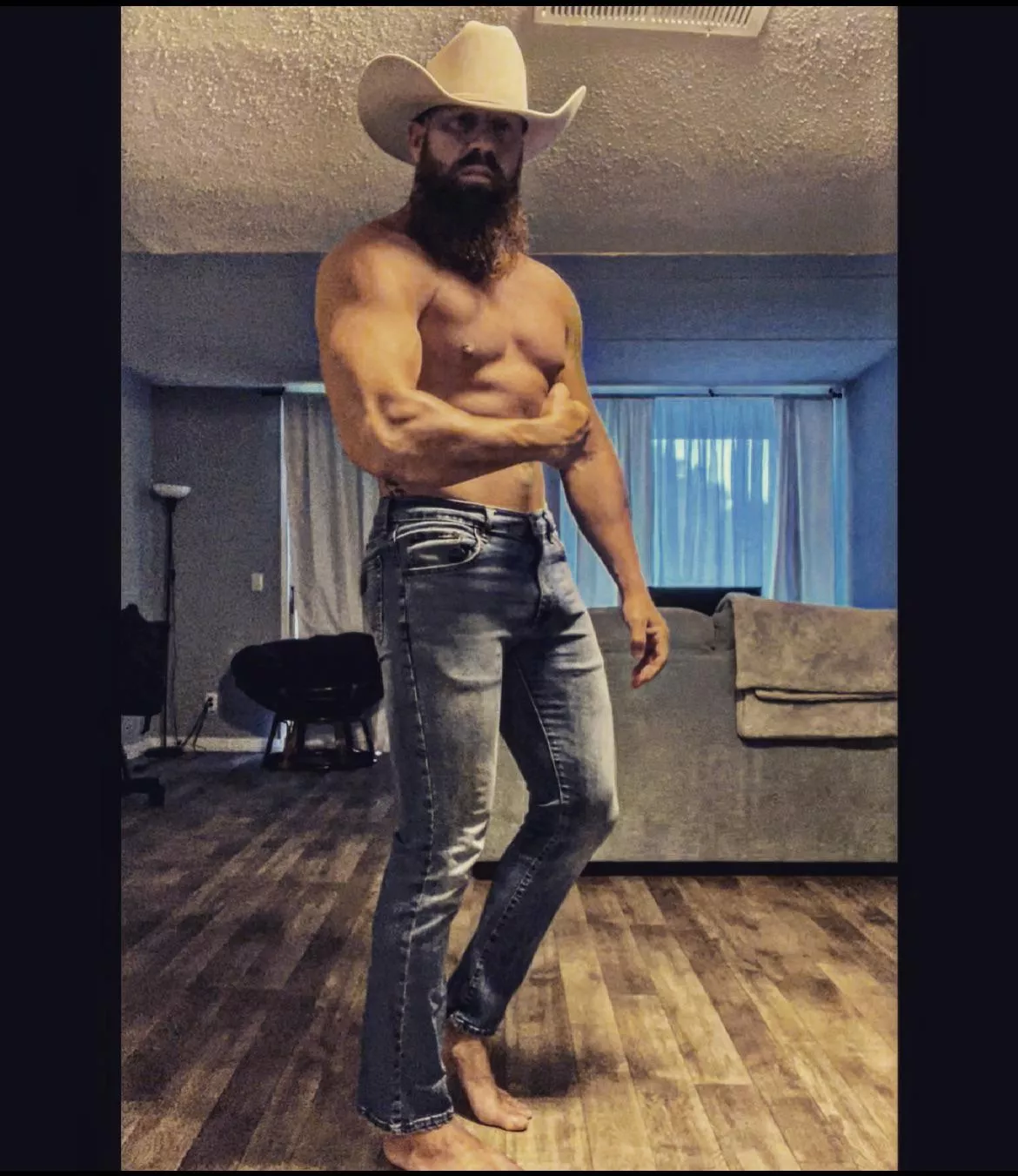 Beards, biceps & boots