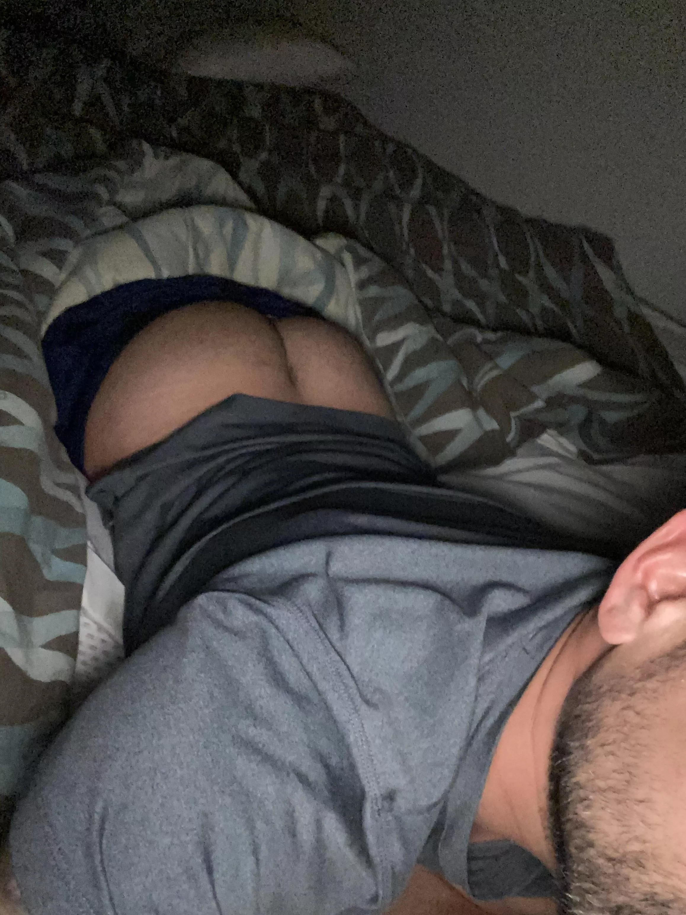 New ass pic…what ya think? Want more DM me