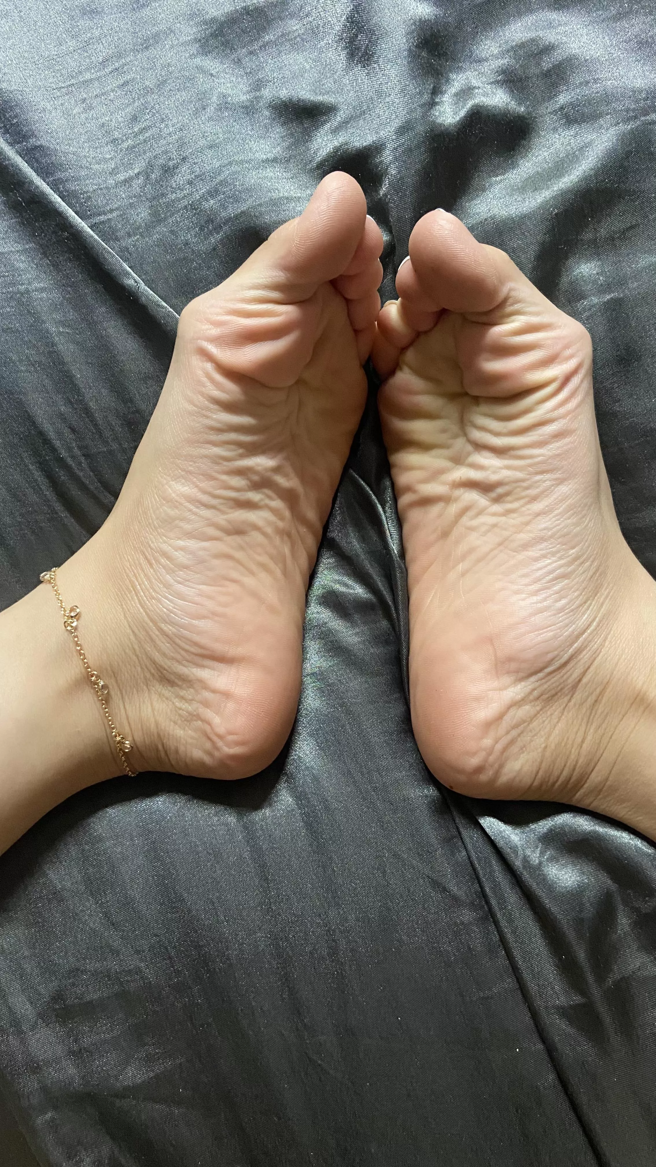 Toes or soles?