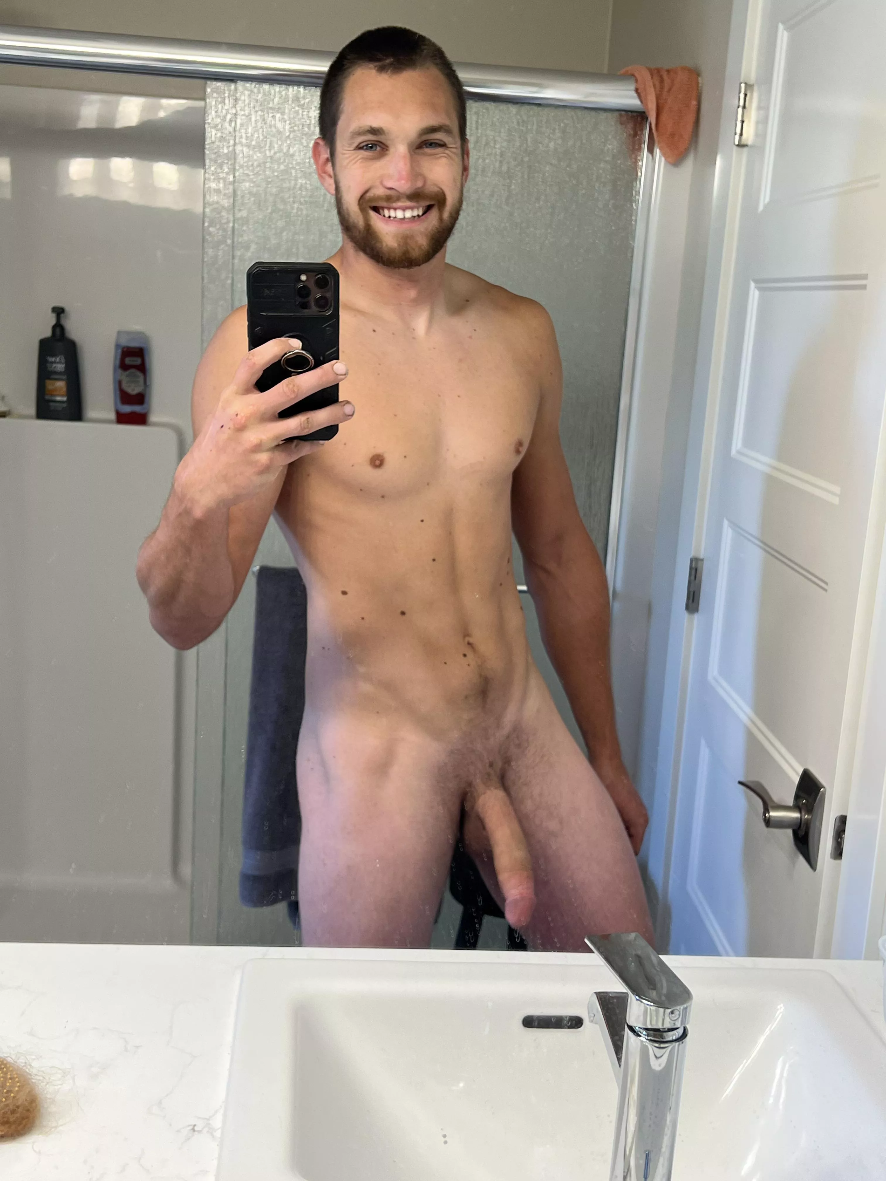 What do you think of [m]y mirror selfie?