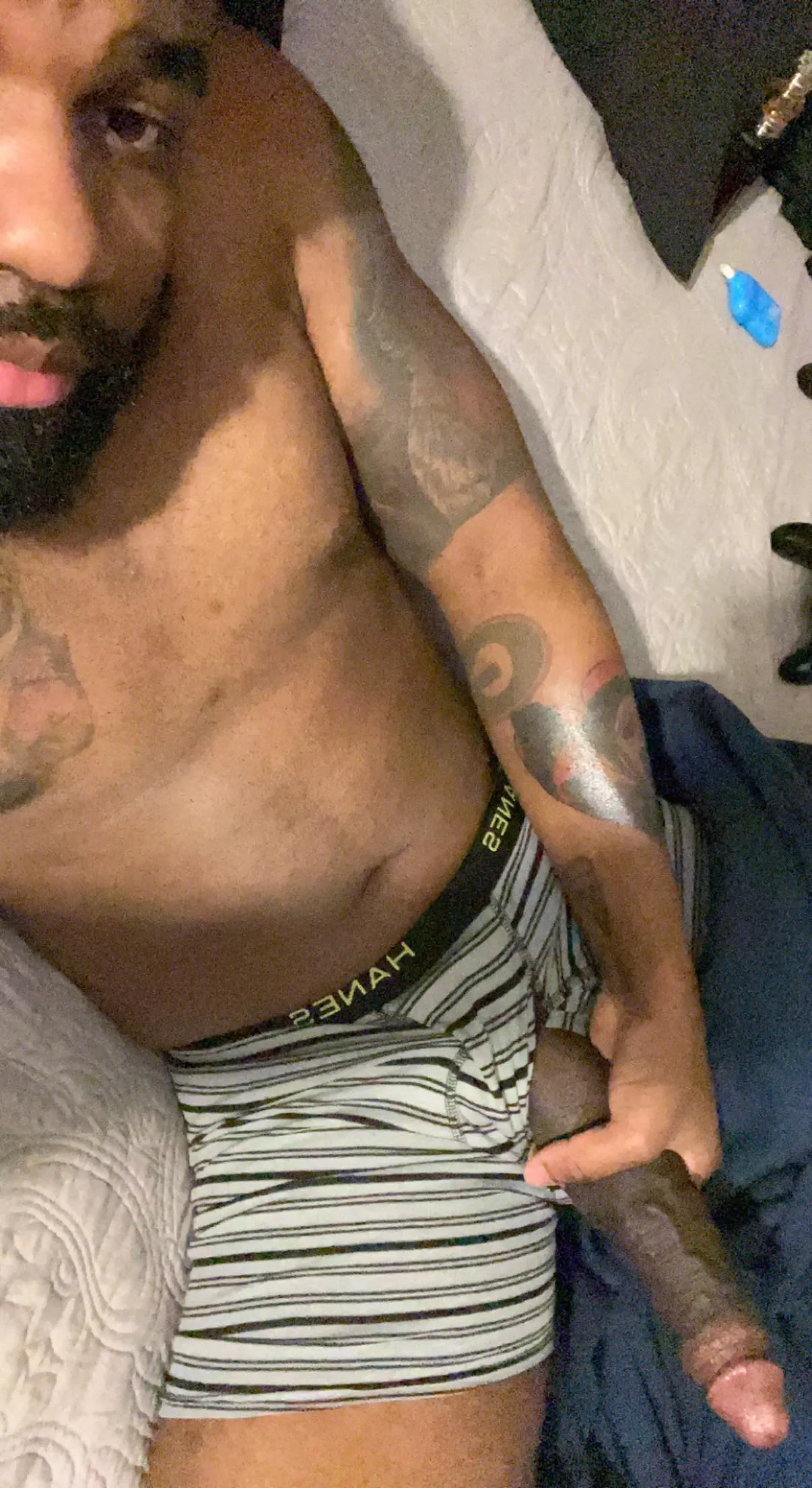 Woke up with my dick out again🤦🏾‍♂️