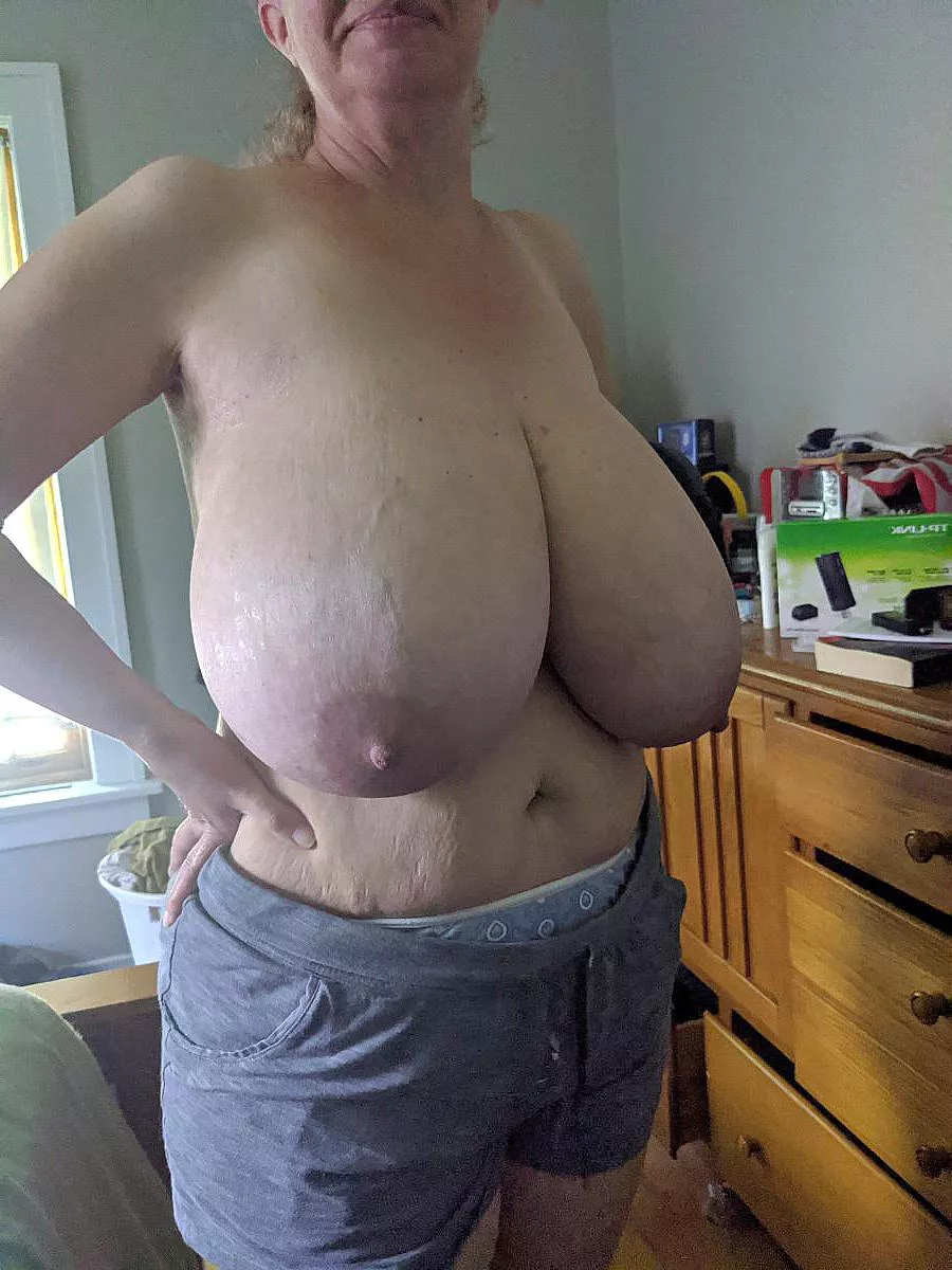 Enjoy my wifes tits! F49