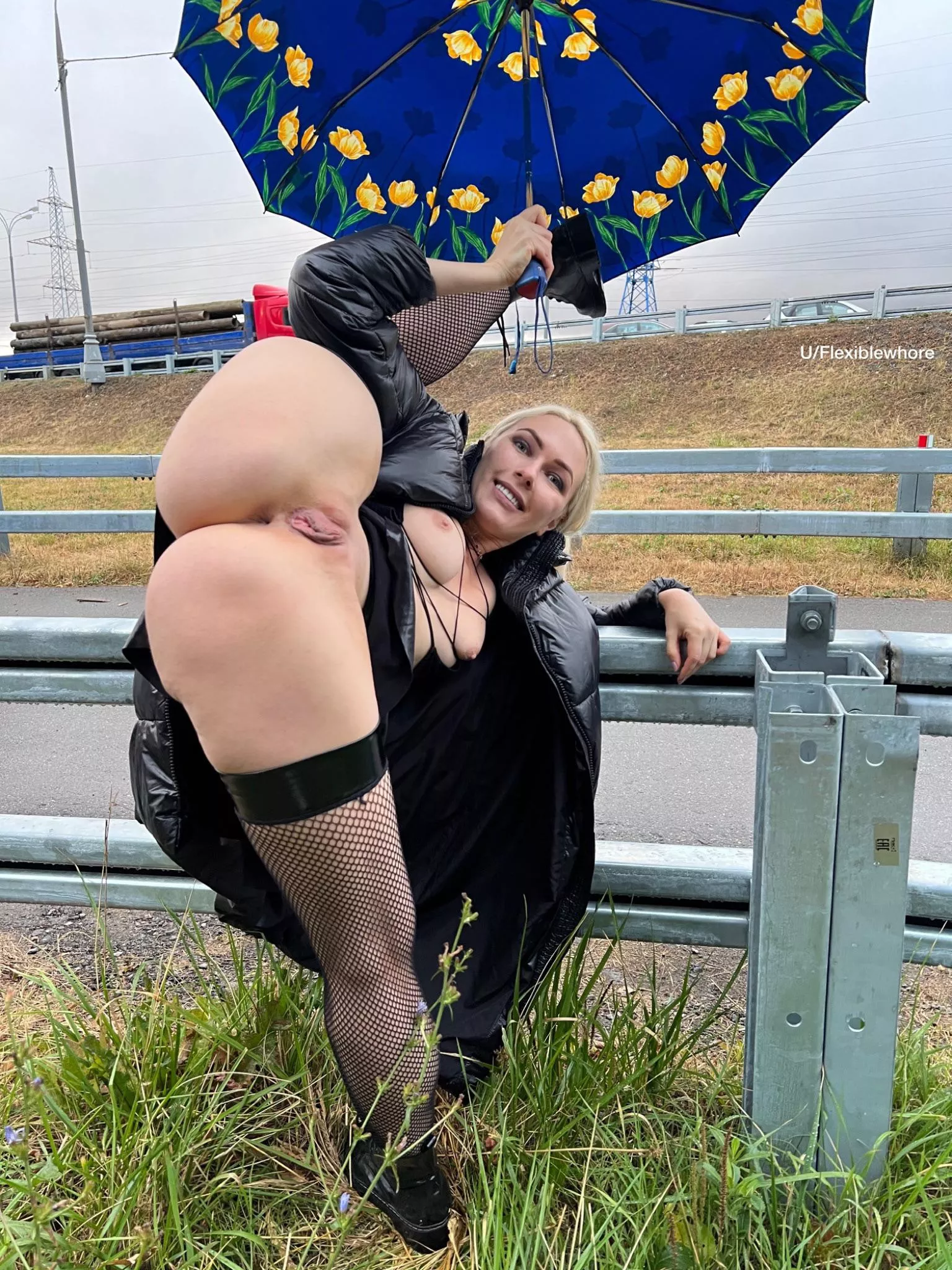 If it rains i will hold an umbrella over you while you fuck me ðŸ˜œðŸ˜œ