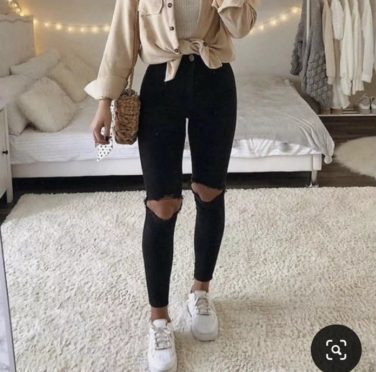 Can someone make custom video with these kind of jeans?