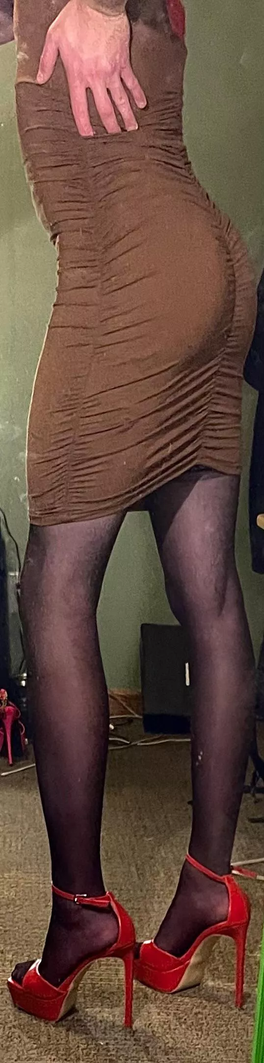 Heels stockings and a bodycon dress ❤️