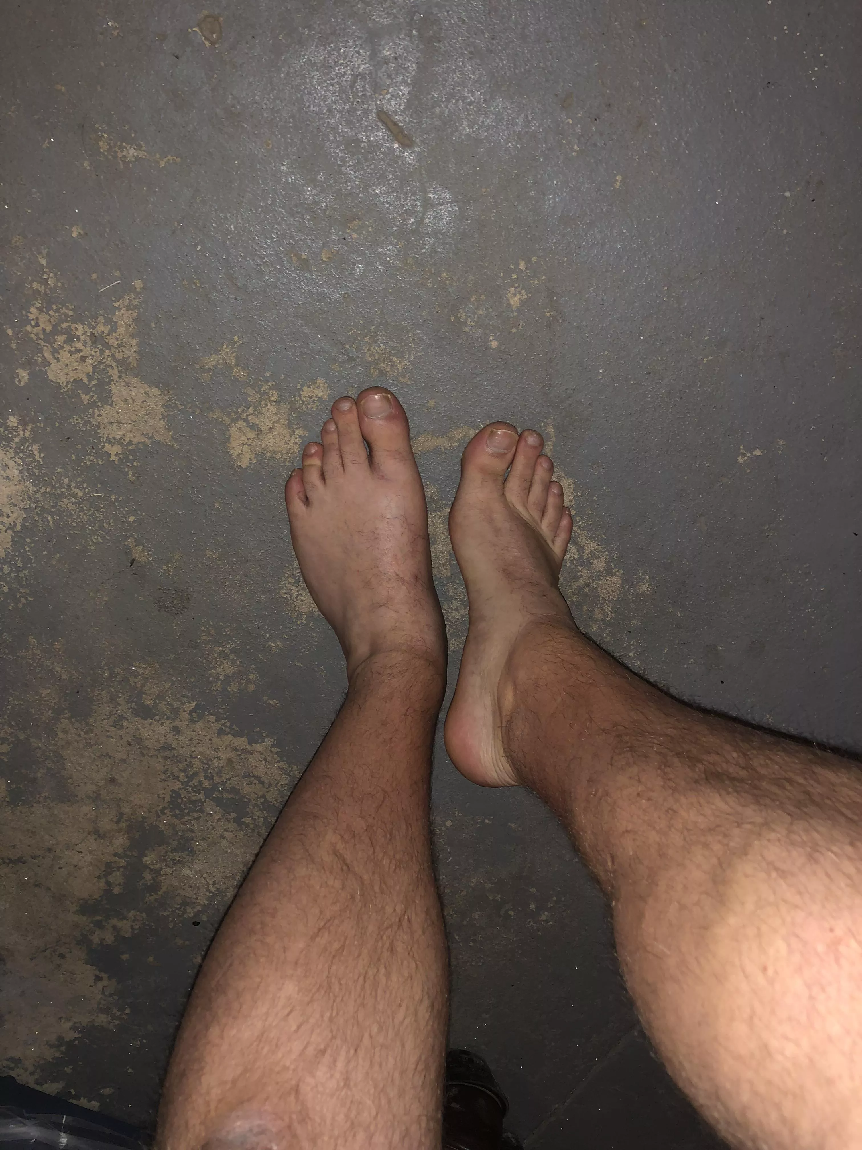 Many more pics of feet and other content ready to send. DM me