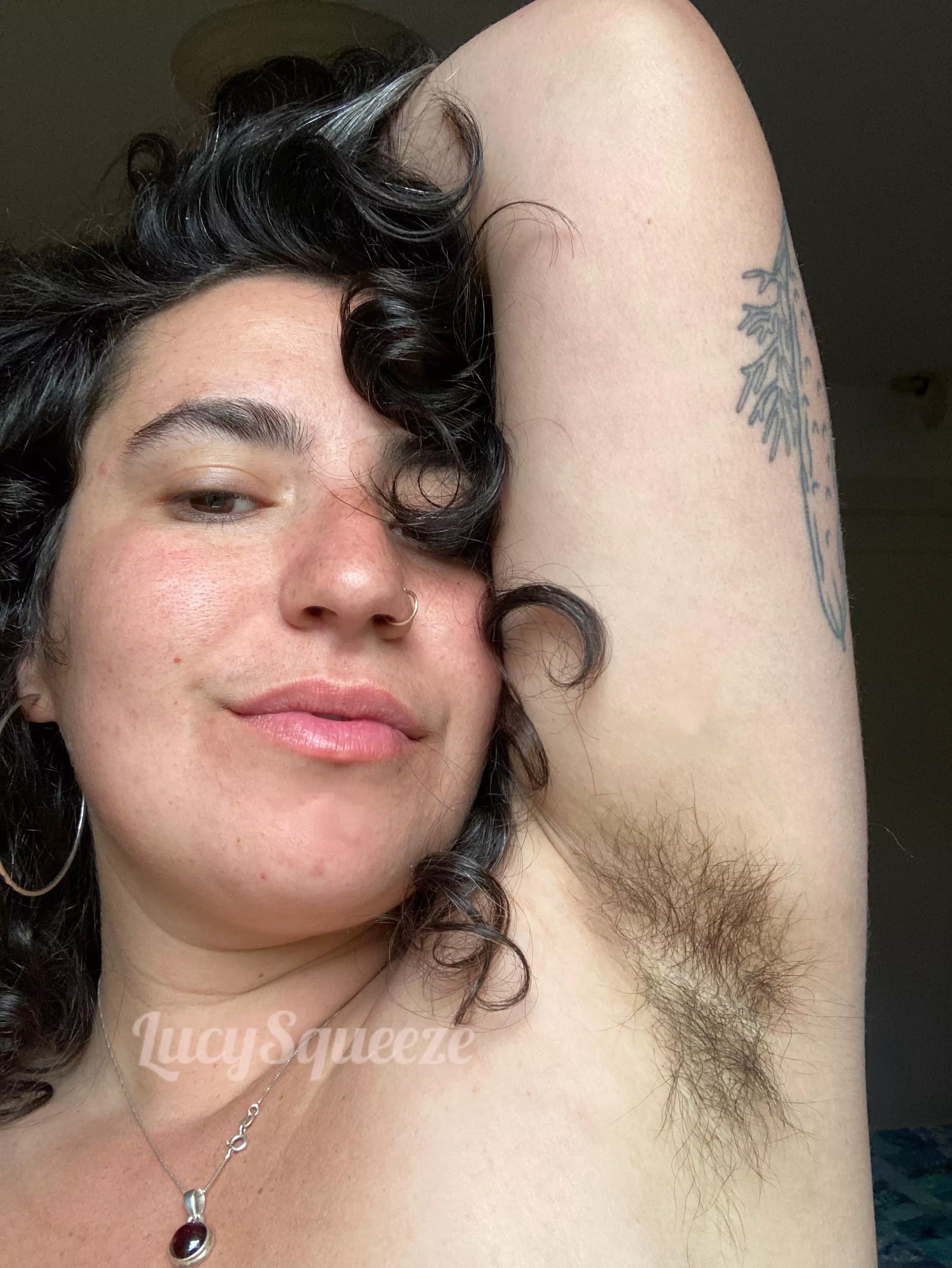 My armpits are so sexy :)