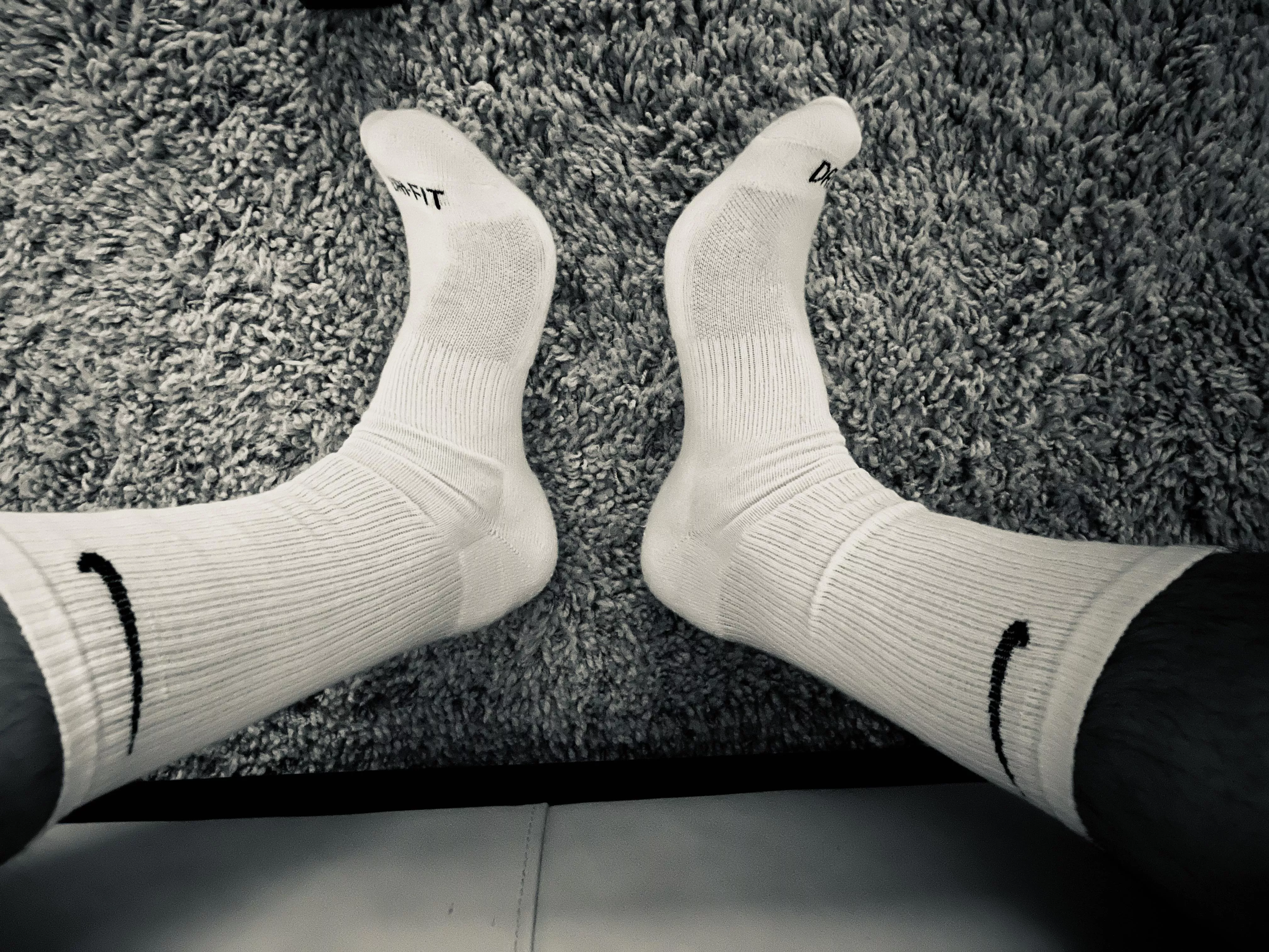 Worship my big feet in these sweaty socks