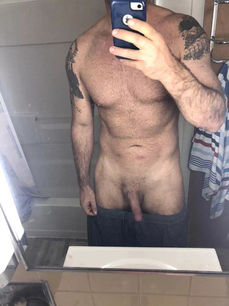 6’5 (41), still got it? Come chat please!