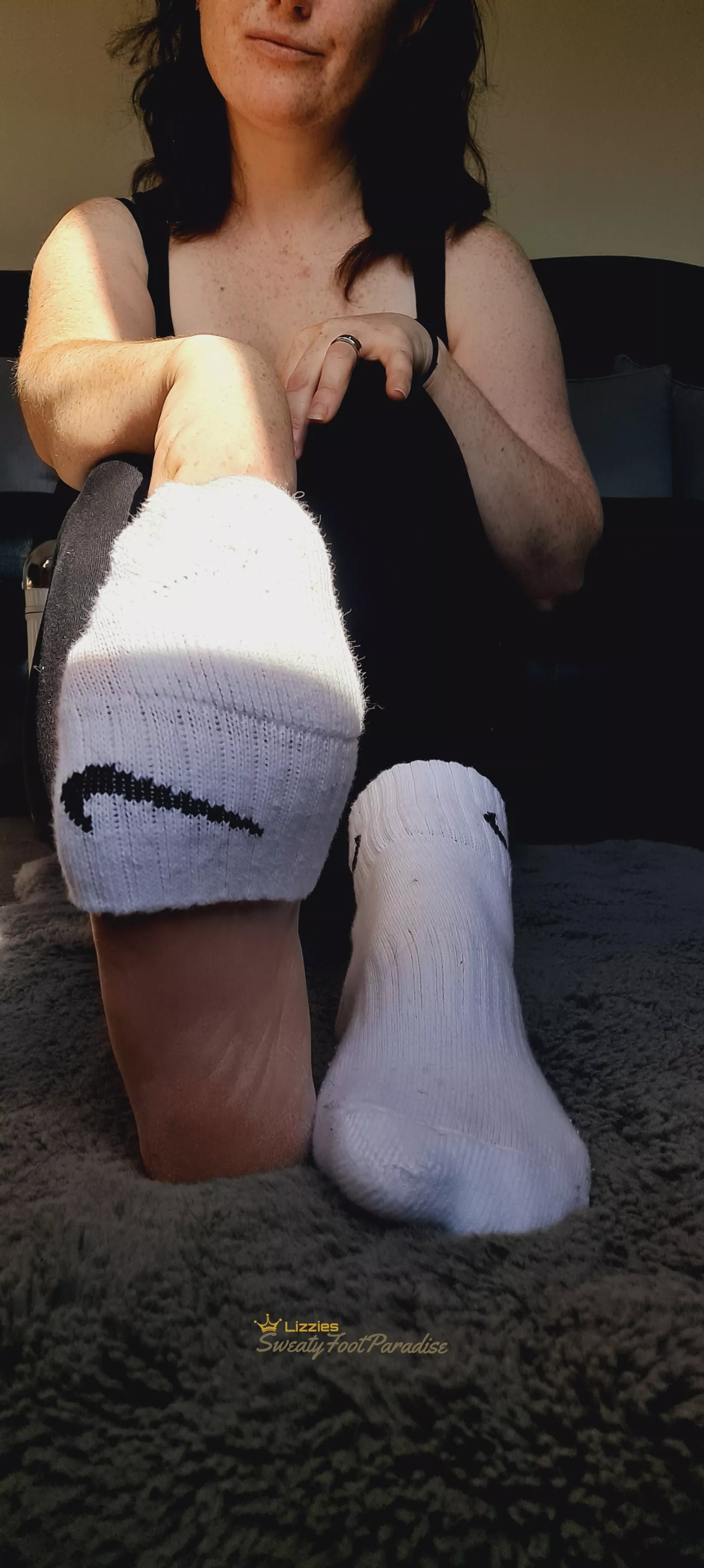 Come and sniff my gym socks 😏🔥 [Female]