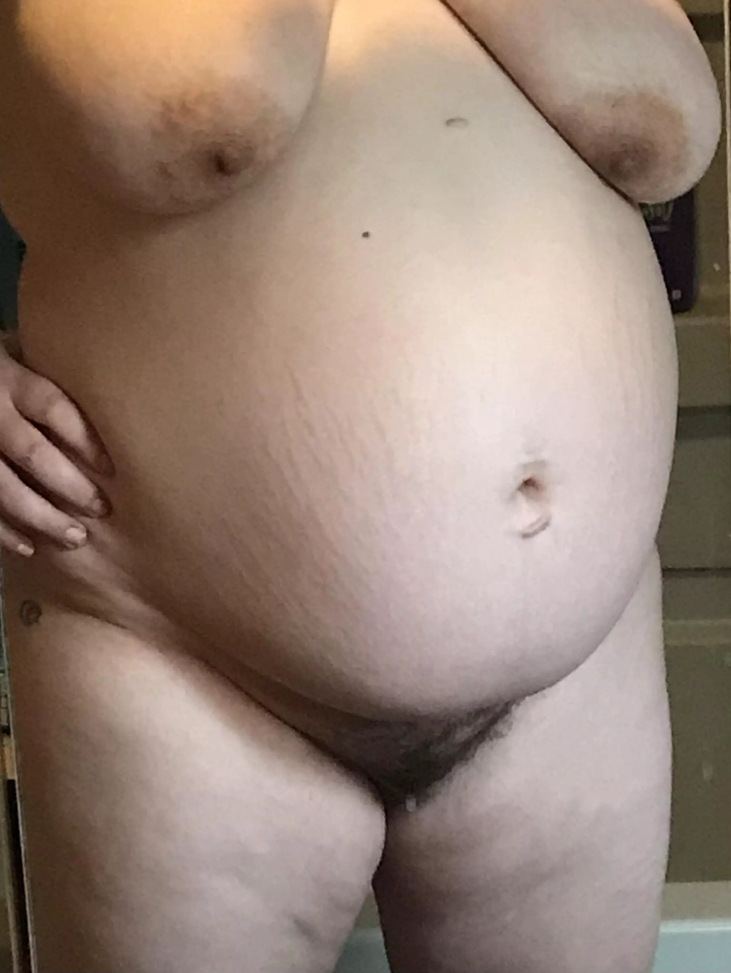 Feeling so freaking sexy at 25 weeks pregnant! Do you like my new thickness? ðŸ˜ˆ