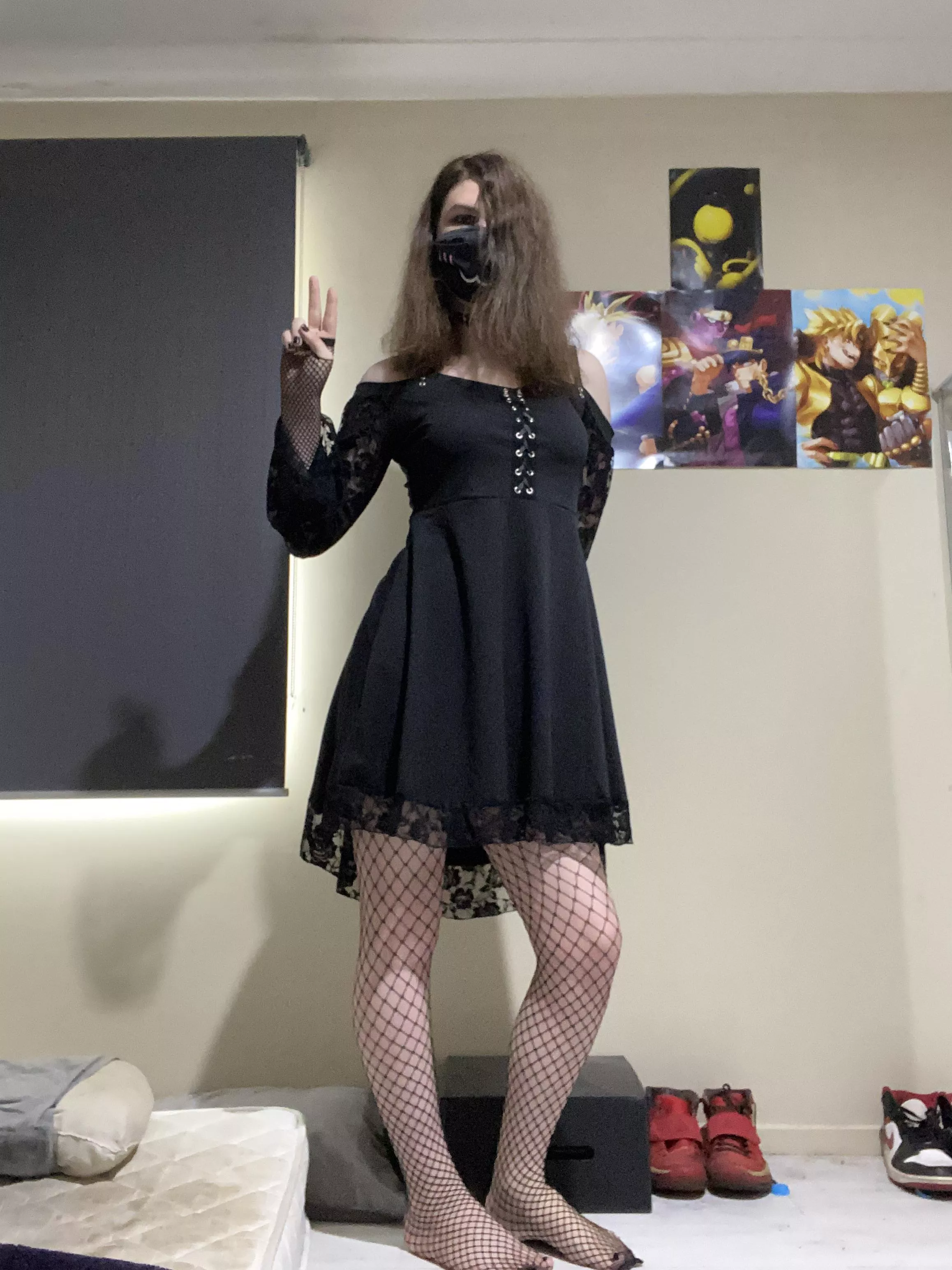 Goth femboy Friday love this look 🫠