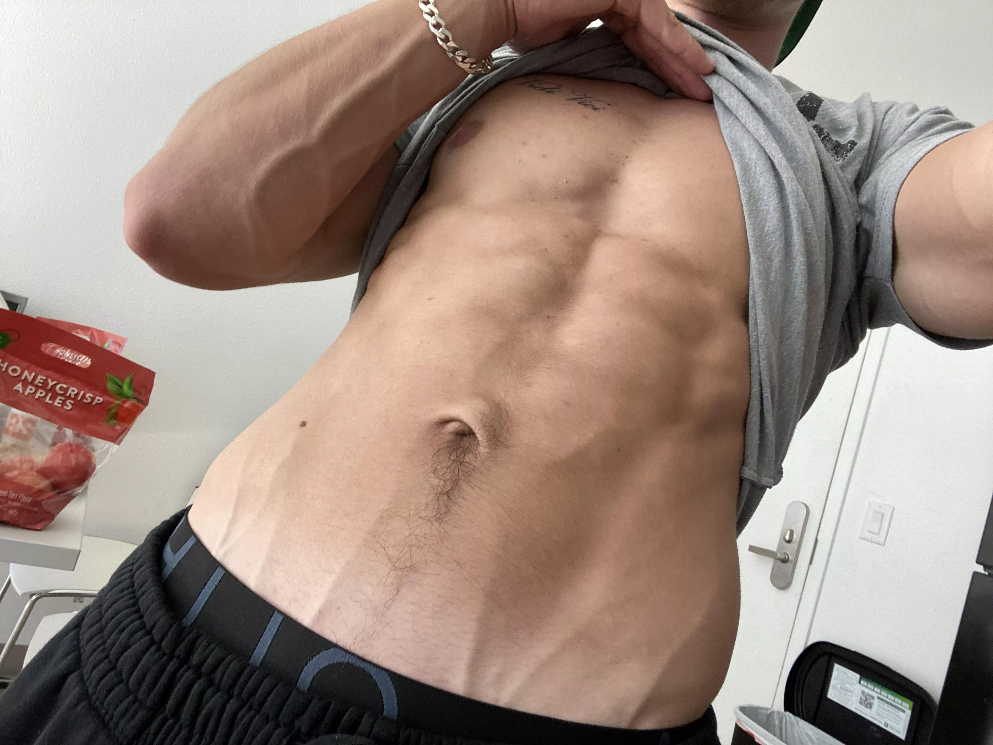 Whatchu know about ab veins ðŸ¤­