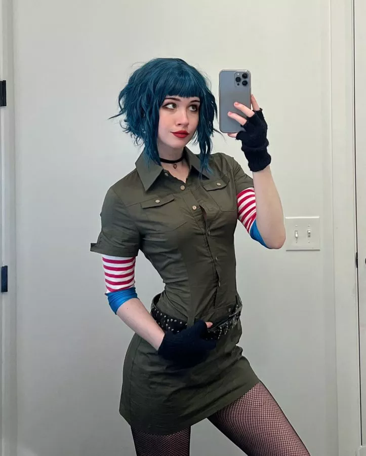 Nora as Ramona Flowers