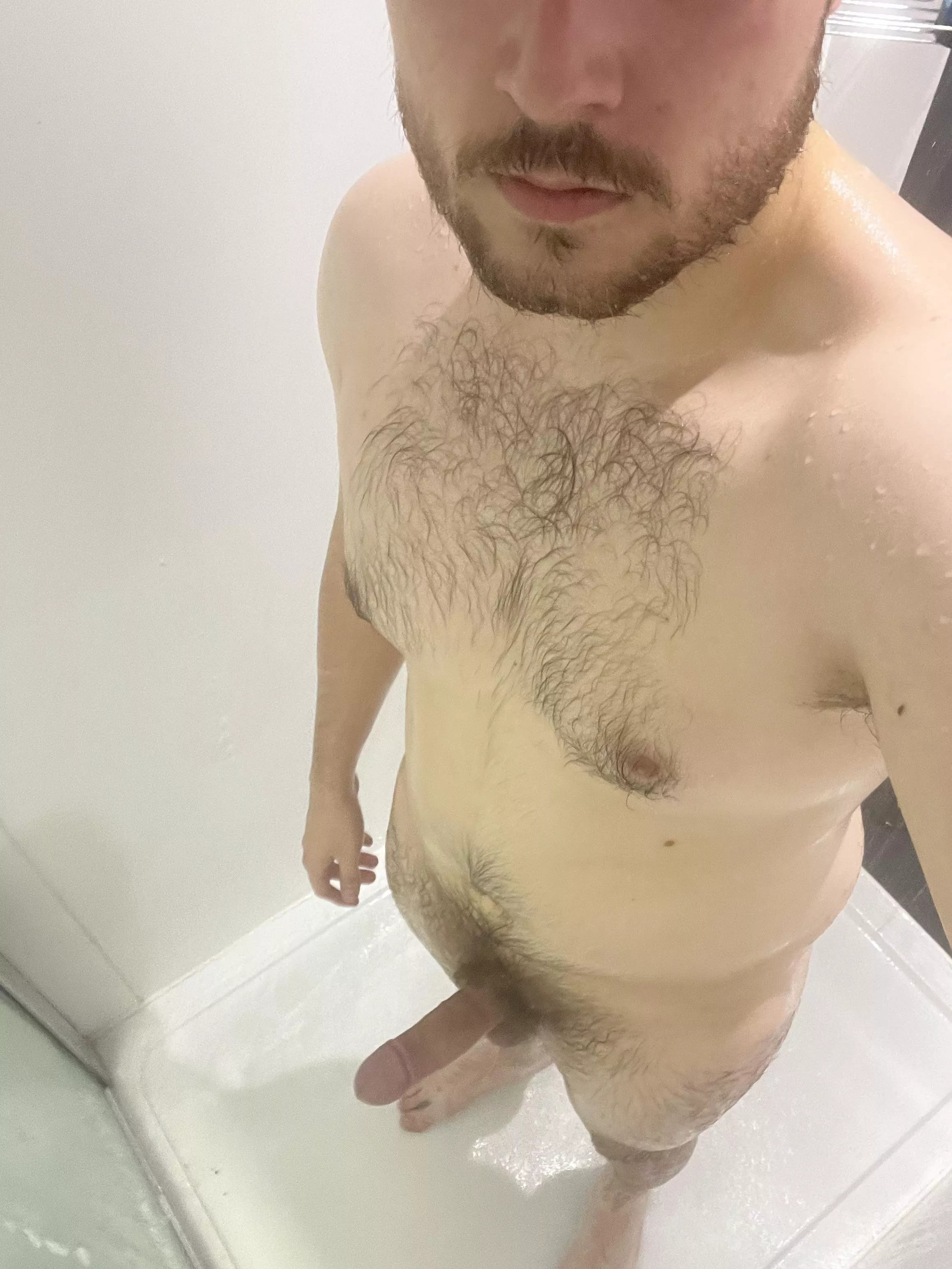 Quick shower at the gym, you like hairy guys?