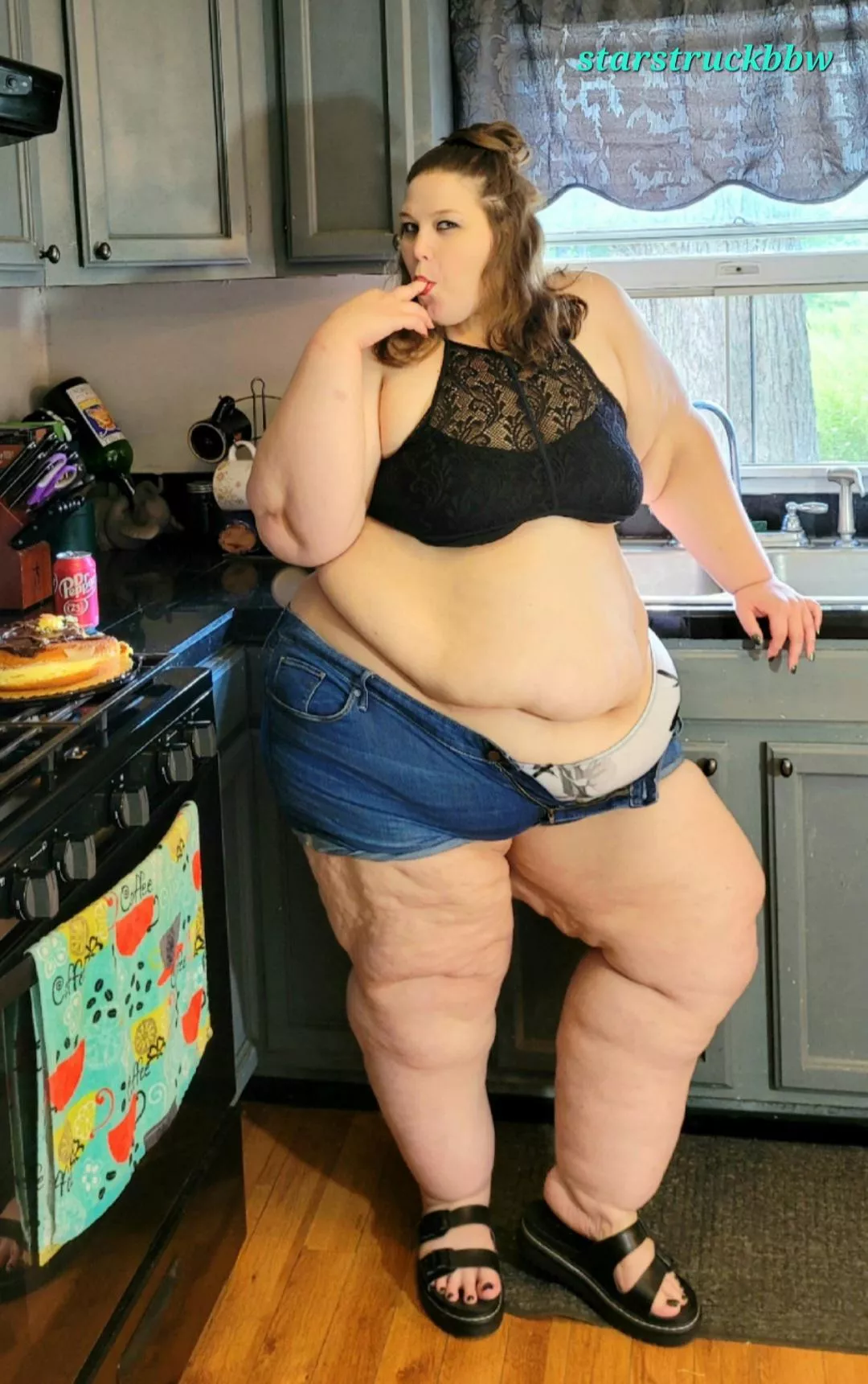 ssbbw in shorts is <3