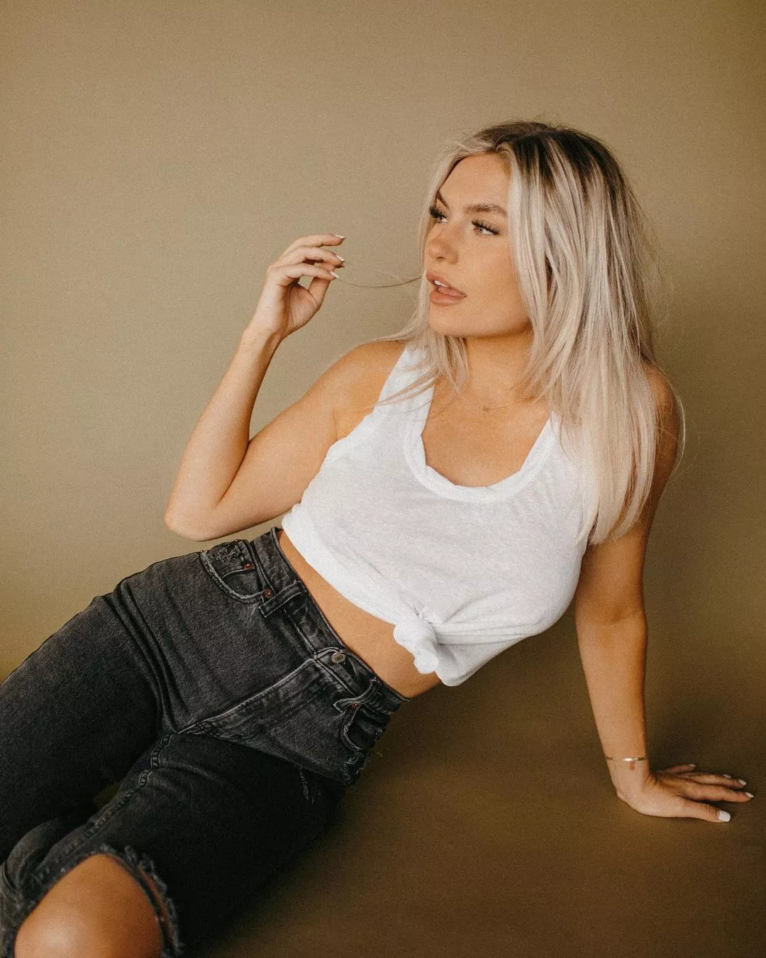 White top and jeans