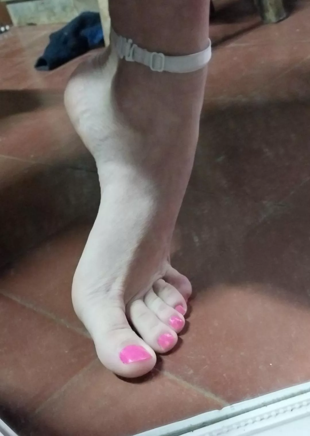 feet