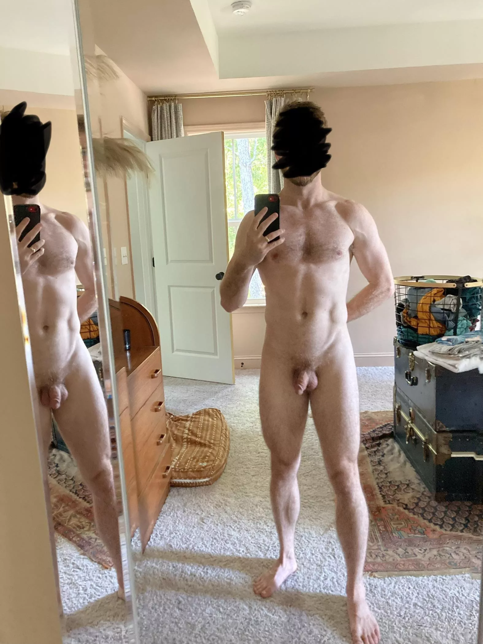 I can honestly say this is my first time posting a nude online [m] 33