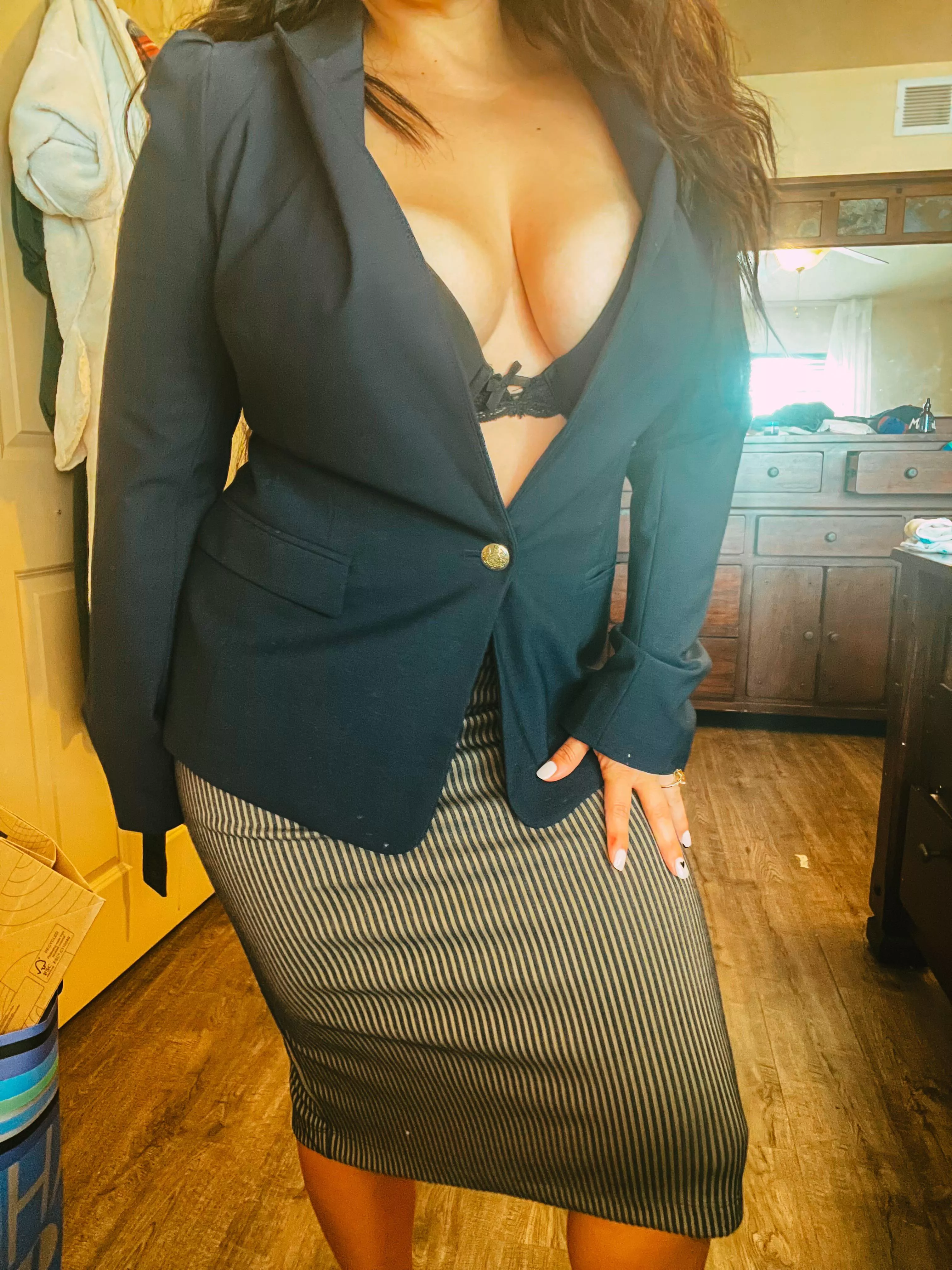 Professional with a serious Milf rack