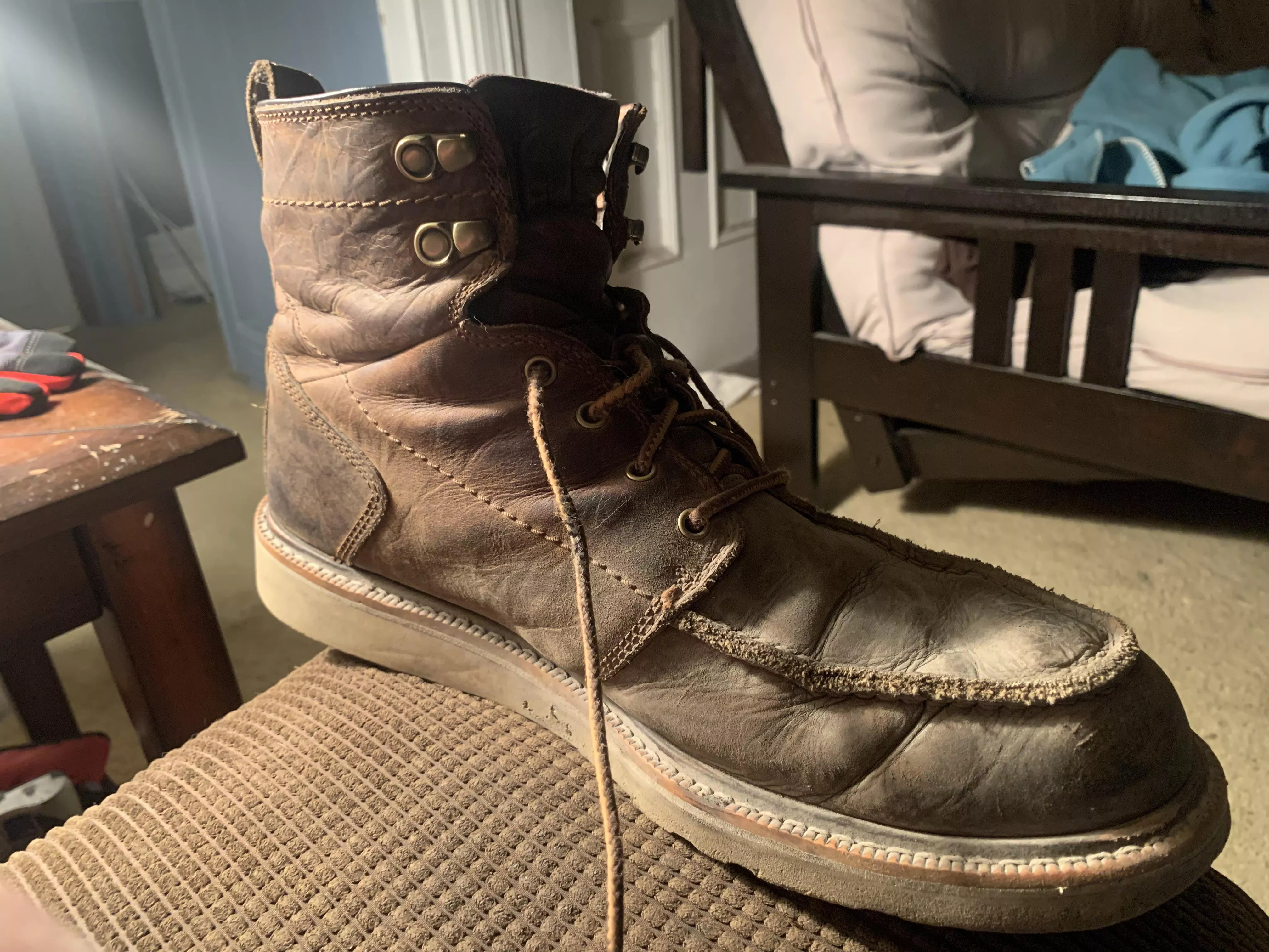 Very impressed with these ariat boots, about 3 months straight of wearing them and they are more comfortable than my sneakers now!