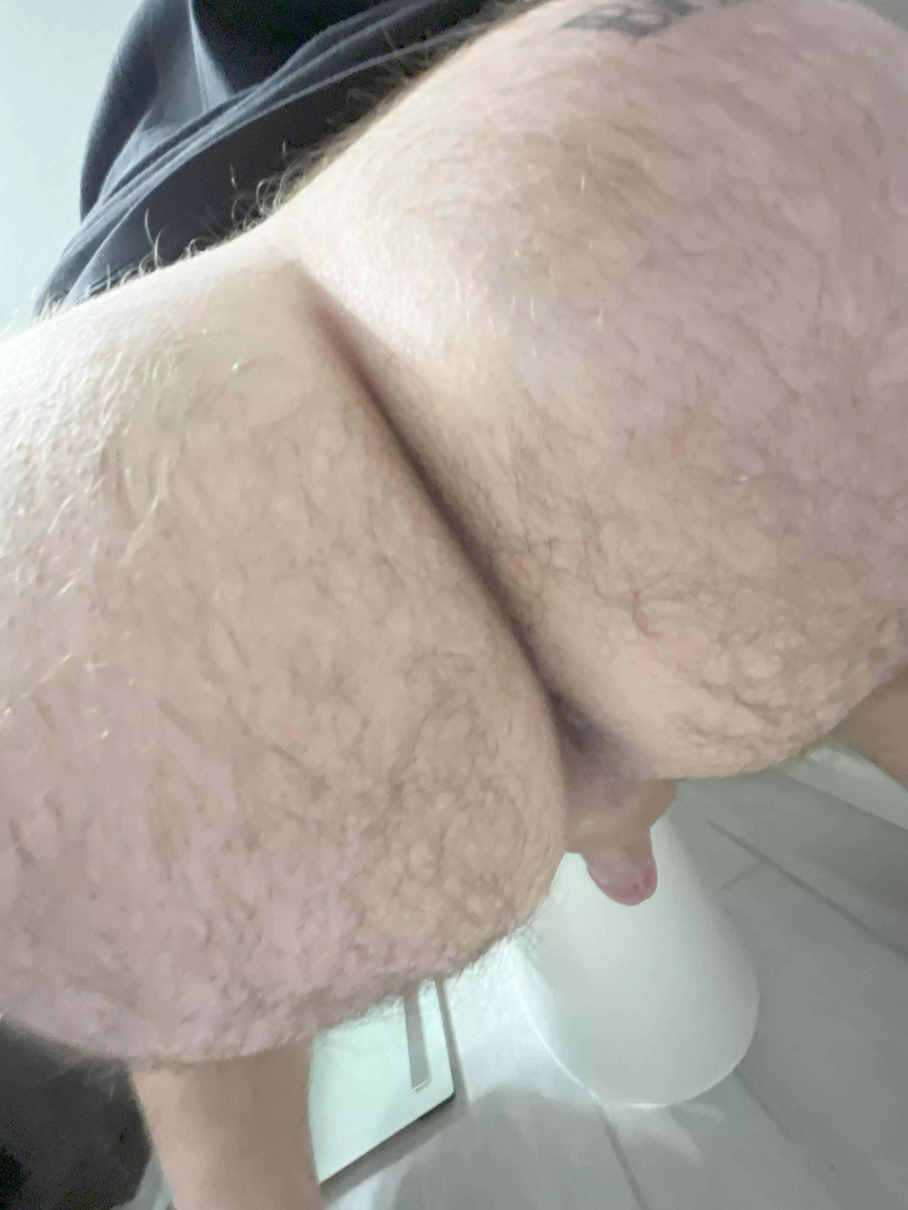 Big ass, tiny cock