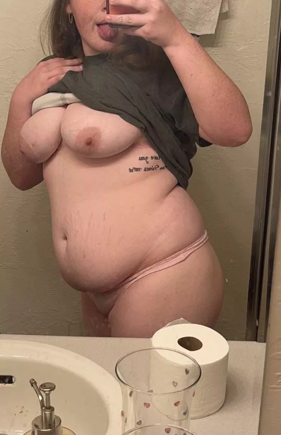 F 19 super horny hit me up