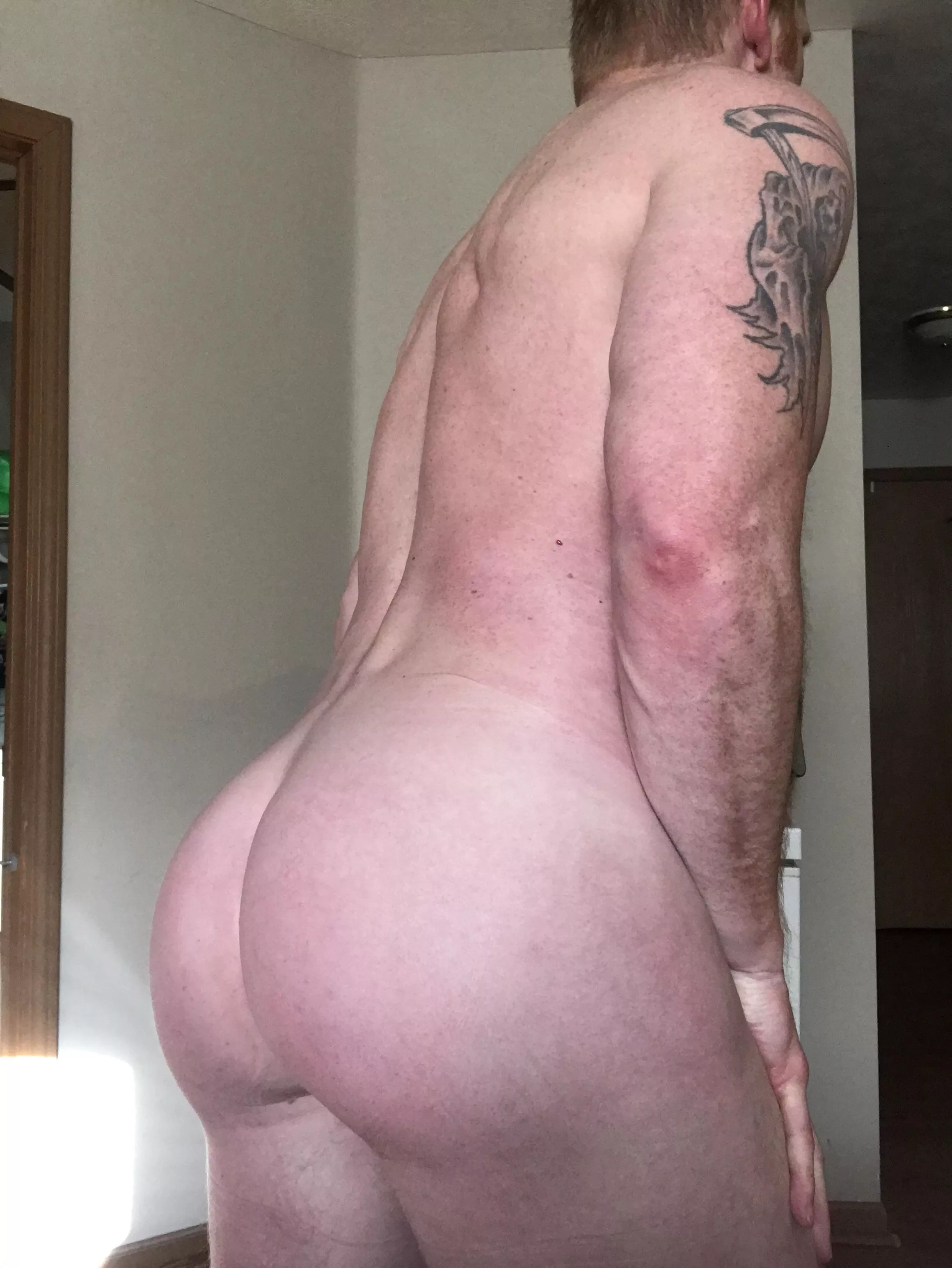 Round ass for the lovers