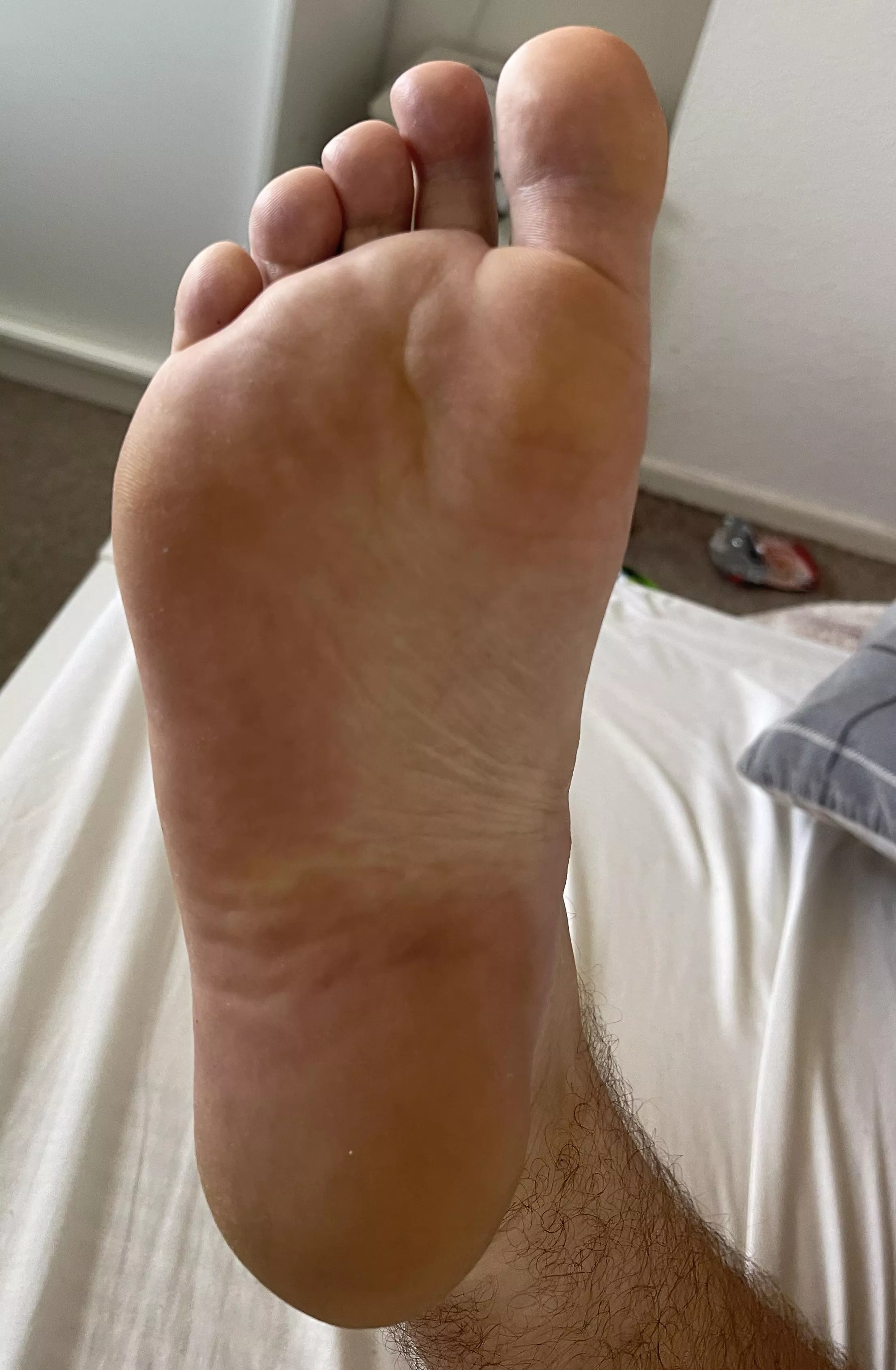 Soak my soles with your load😍🤤