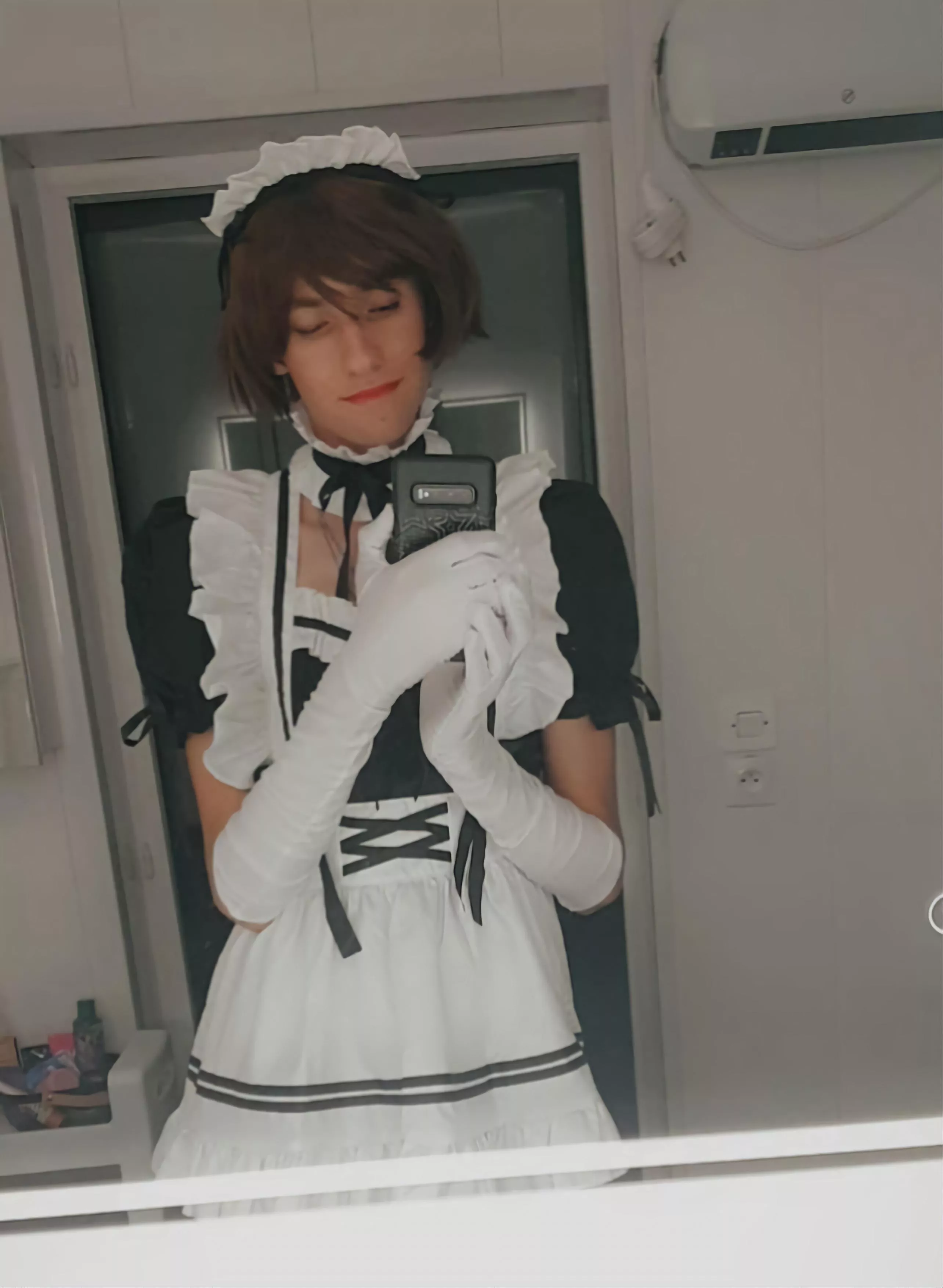 What do you think of my maid outfit ?