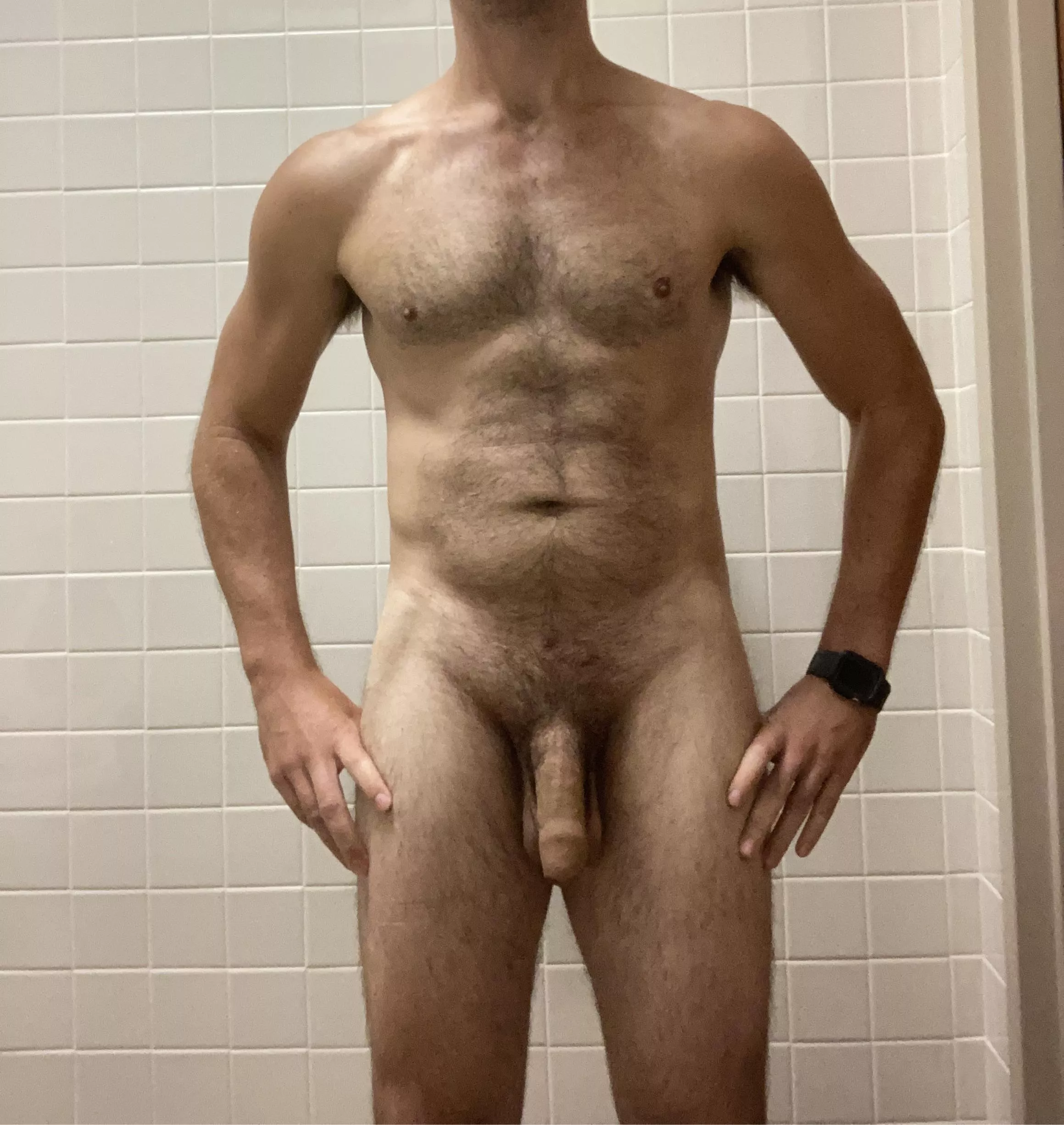 34 (m) 182.5lb 5ft 11inches. rate me please