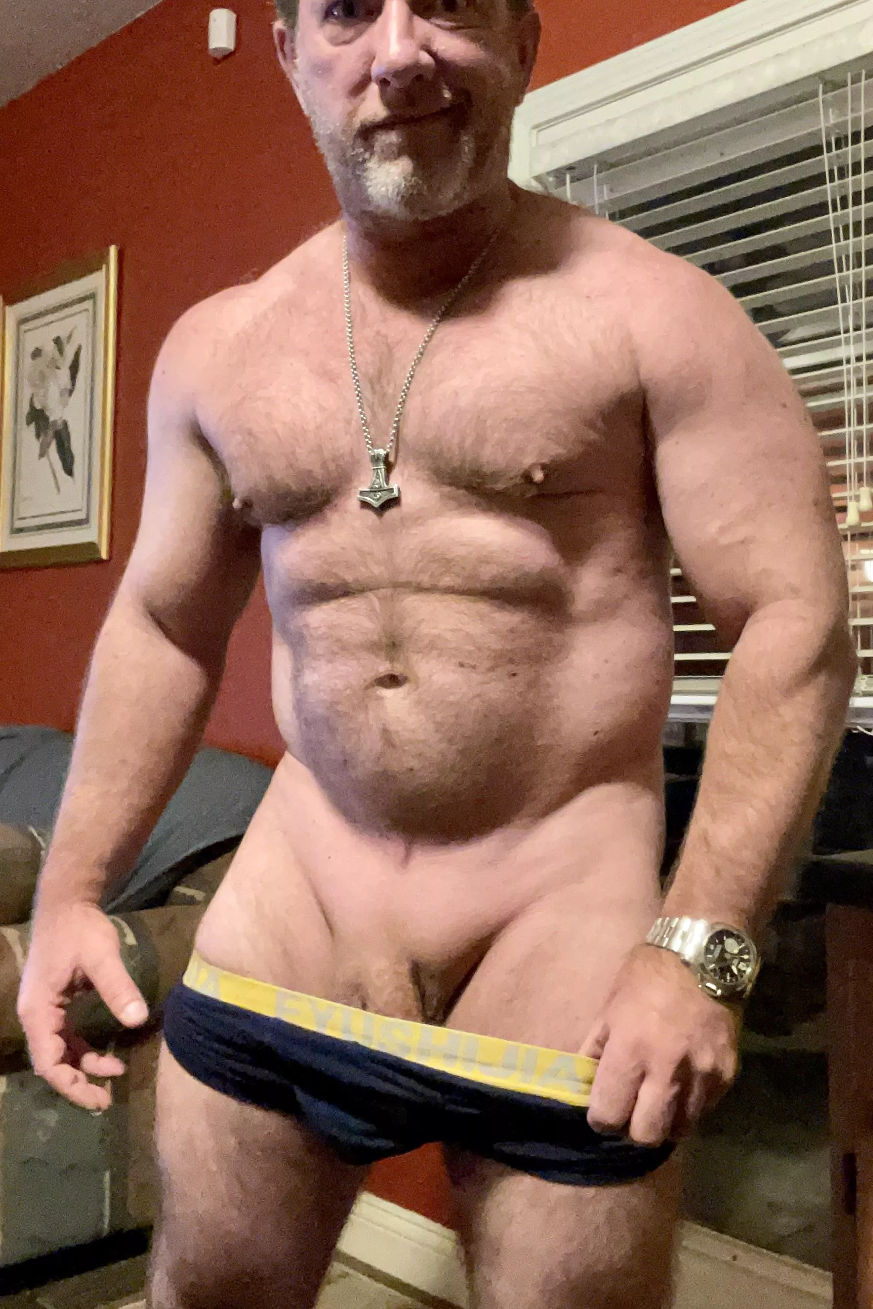 47(M) quiet night after the gym