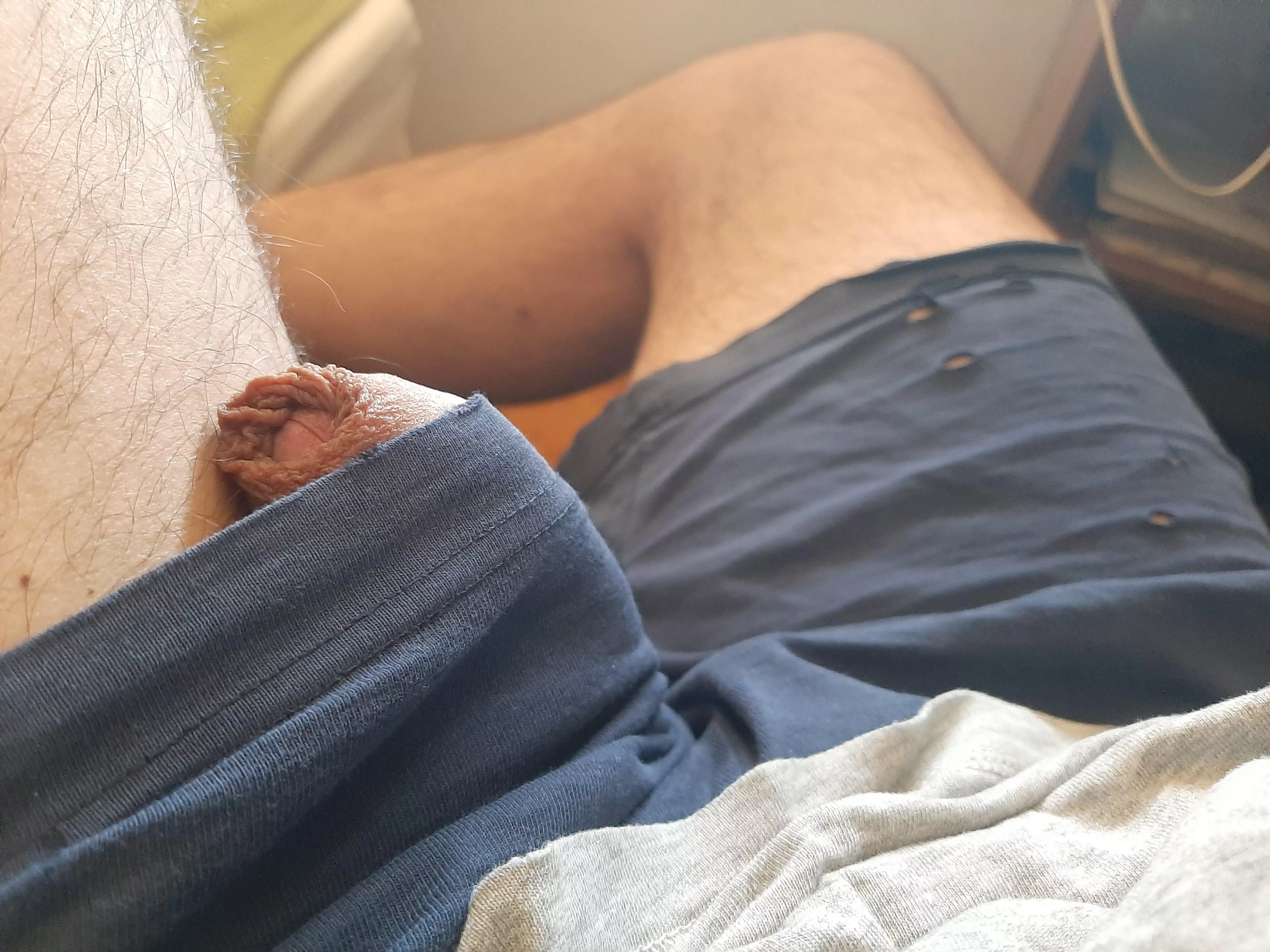 First nsfw post ever, just peeking out to test the waters, anyone wanna see how much this guy can precum?