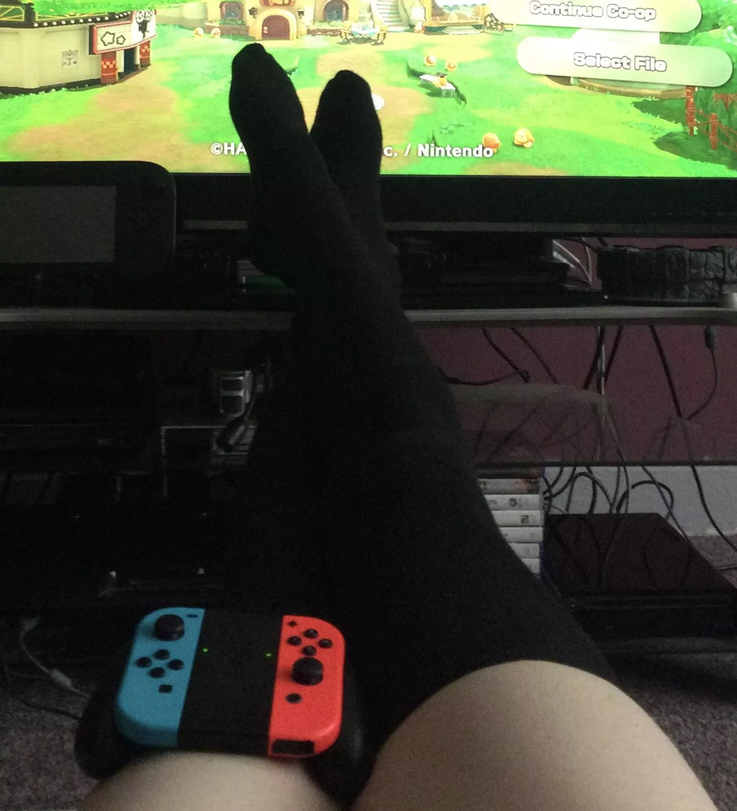 Gamergirl feet in thigh highs 🖤