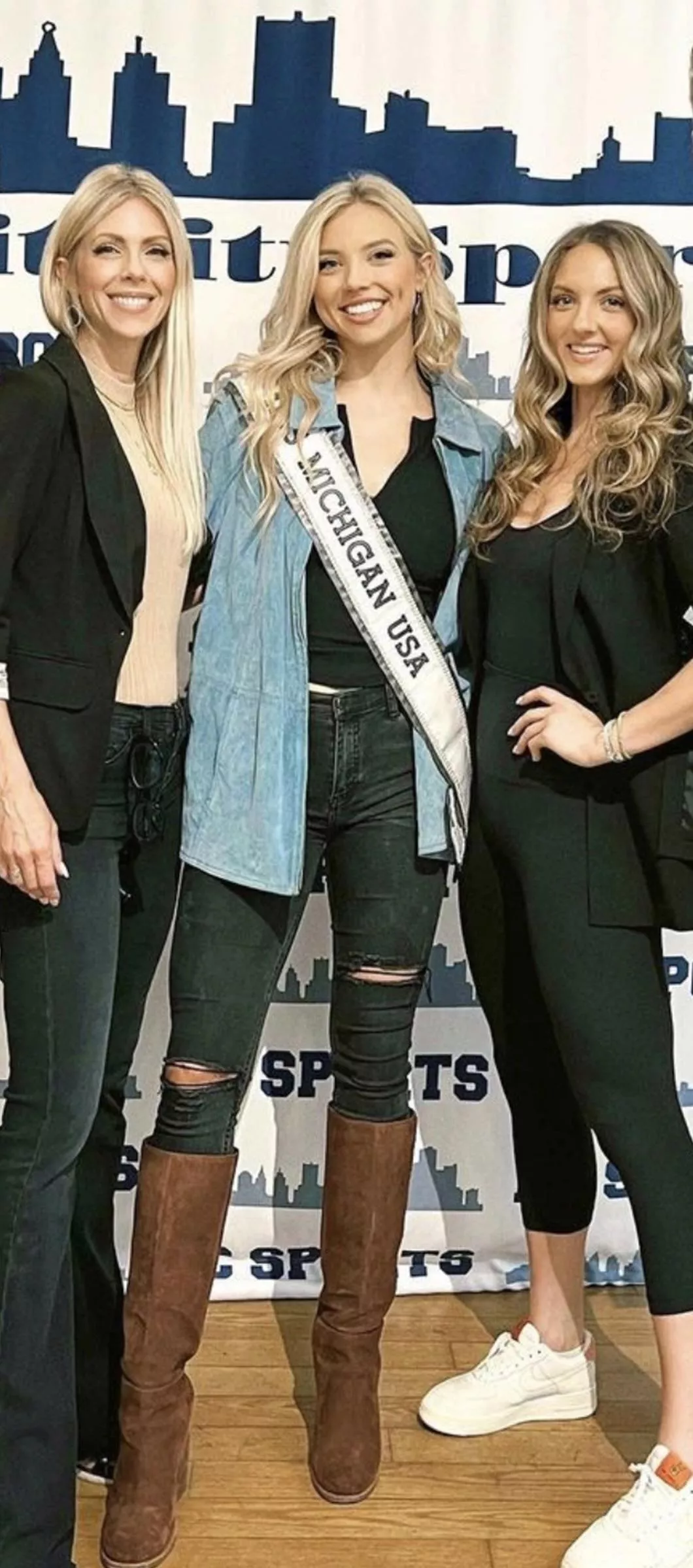 Miss Michigan, mom and sister