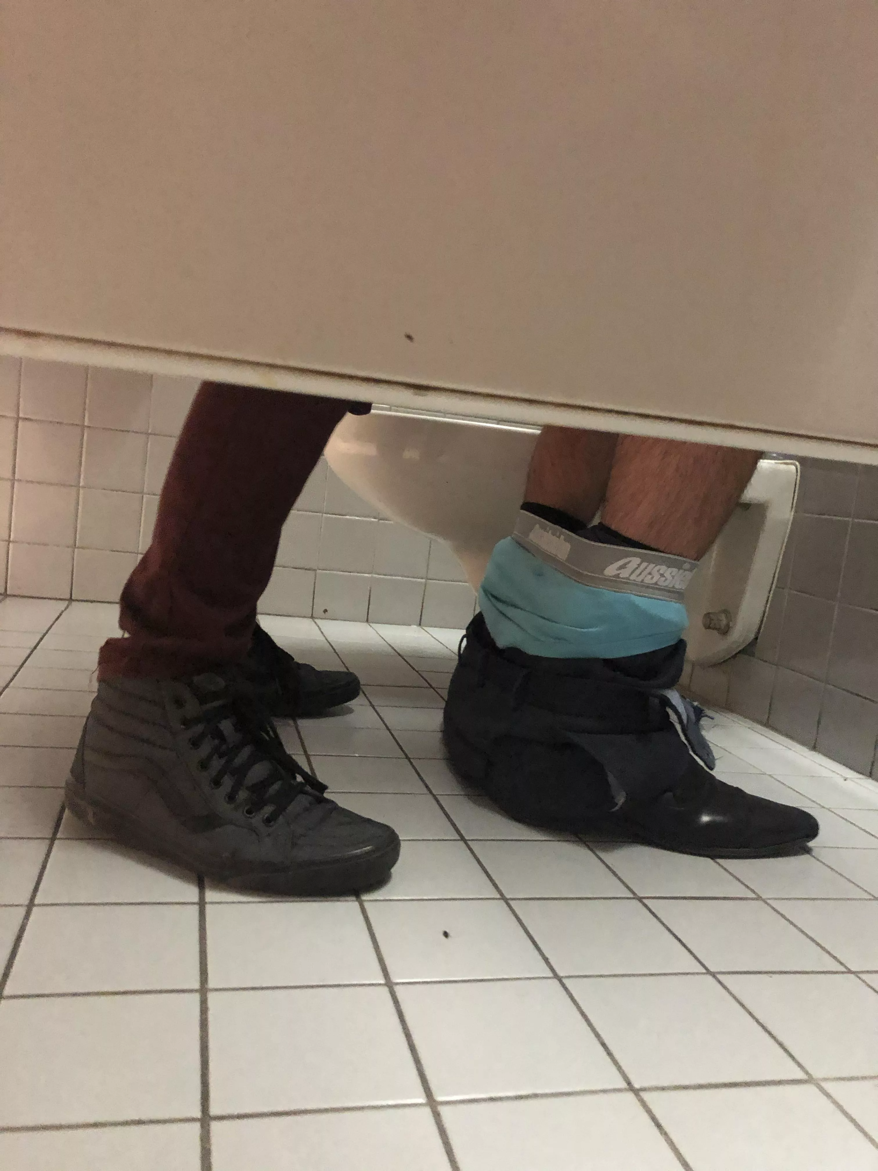 What would u do if you see this next stall